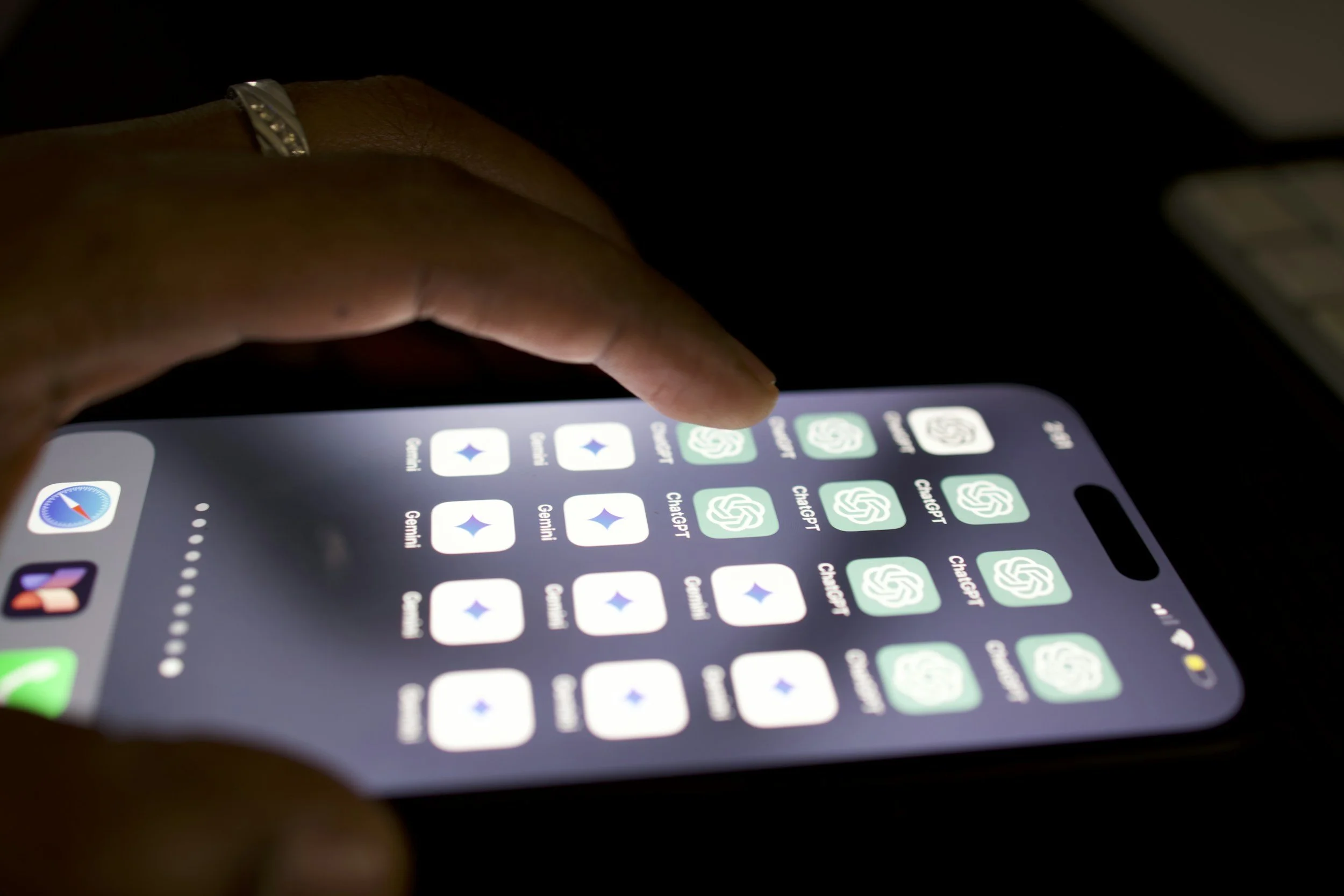 Paid by AI: Algorithmic Wage Discrimination in the Gig Economy