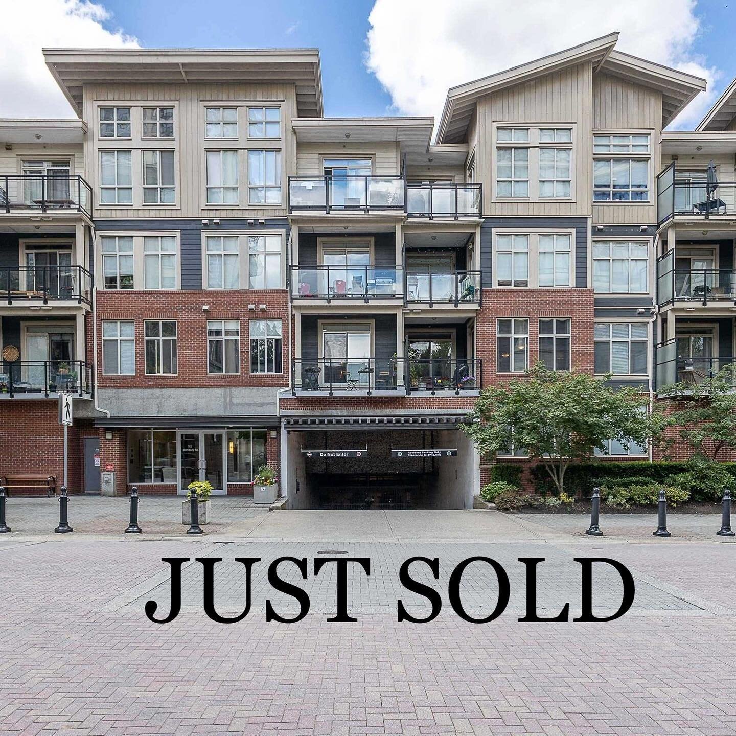 Happy New Home 🏡 

Congratulations to my Buyer! 👏 Well done securing this gorgeous top floor vaulted ceiling 2 🛏️ 2 🛁 condo with views. 

📍 409-101 Morrissey Road Port Moody, BC Suter Brook Village

Everything you need at your doorstep and bonus