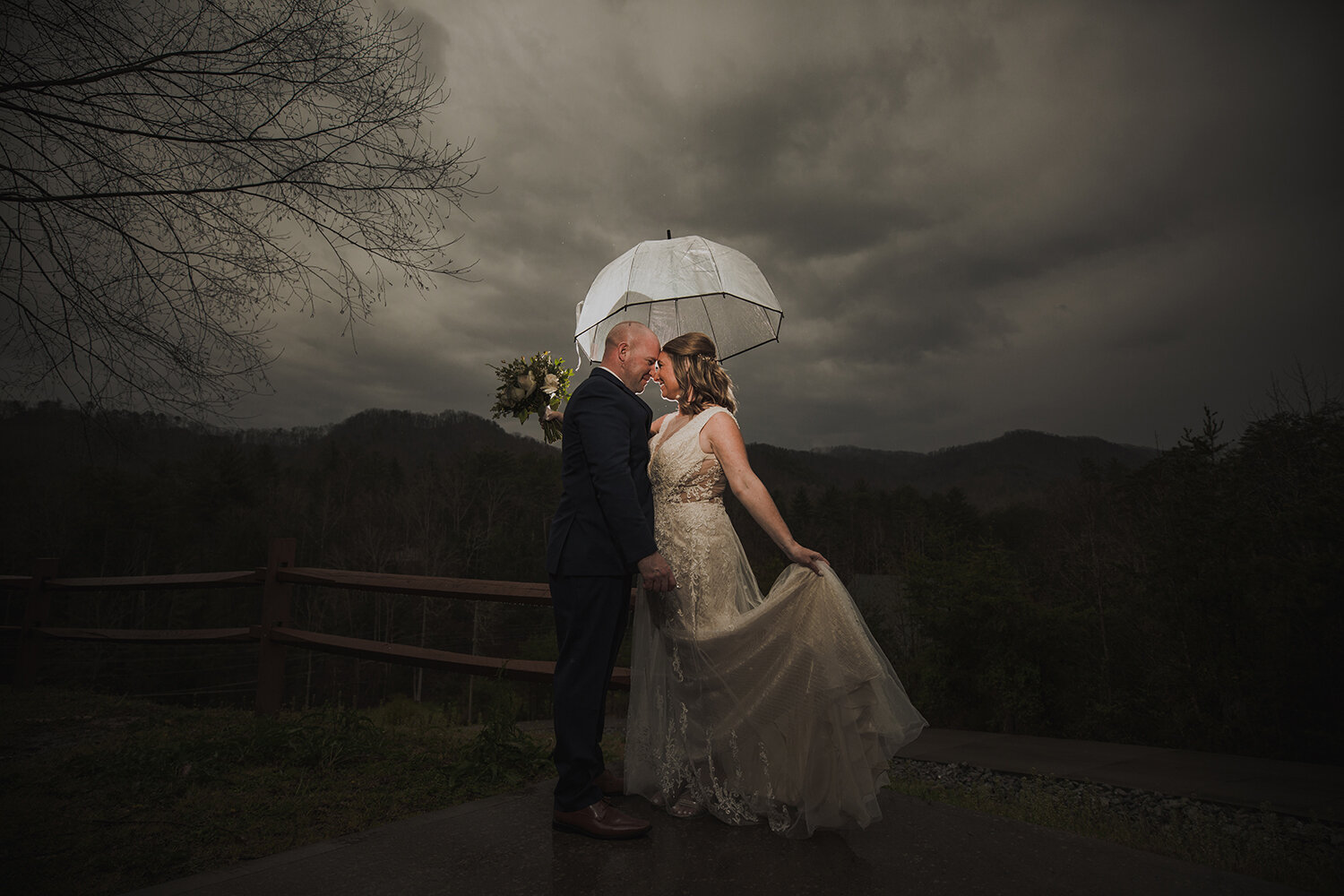 Rainy Day Mountain Wedding Photos