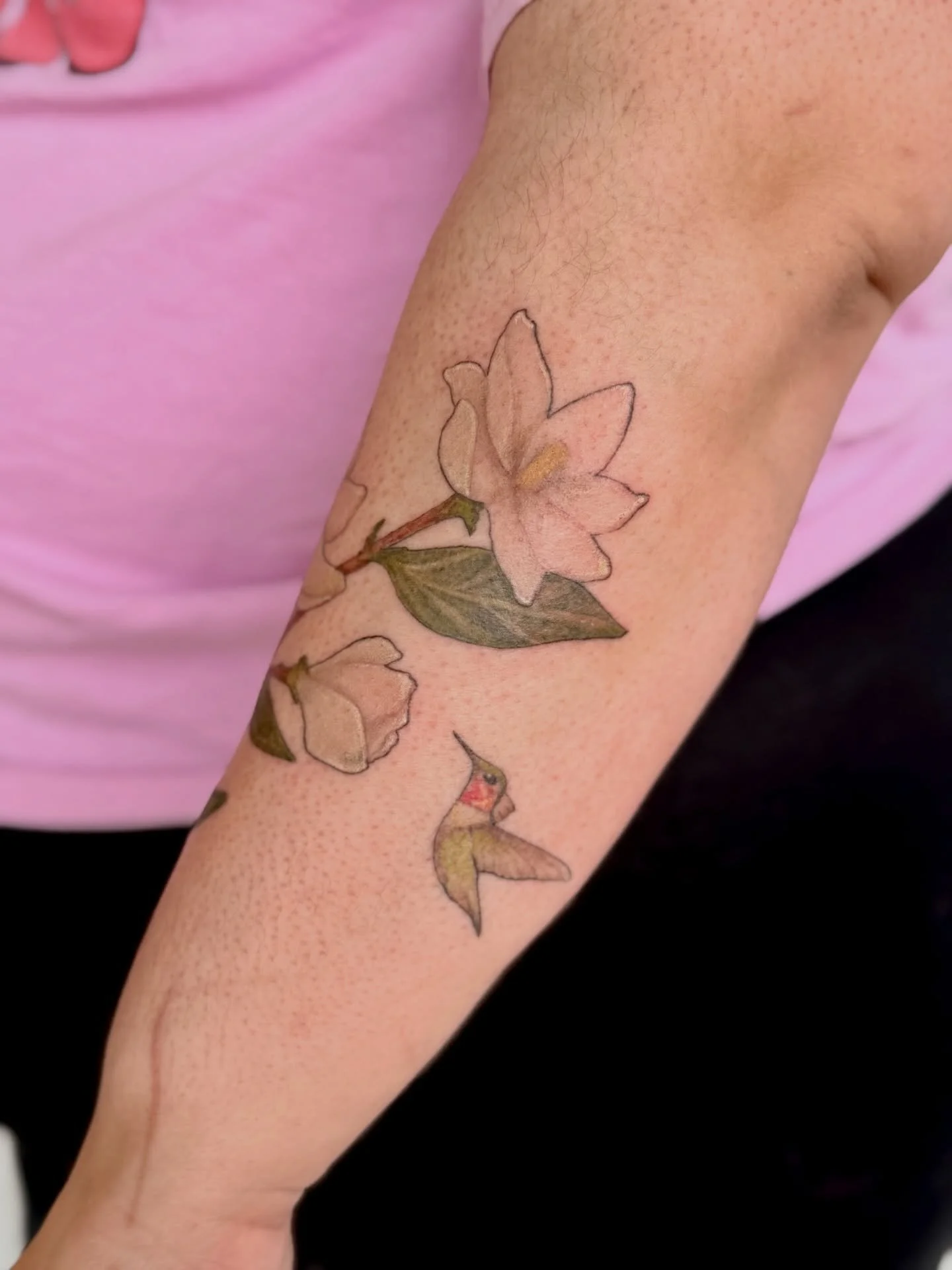 one of my resolutions for 2025 was to do something creative every single day. I am so proud to say that I did just that. Some days were harder, some projects were sillier but I kept up with it. 

I painted, I tattooed, I colored, I finger painted, I 