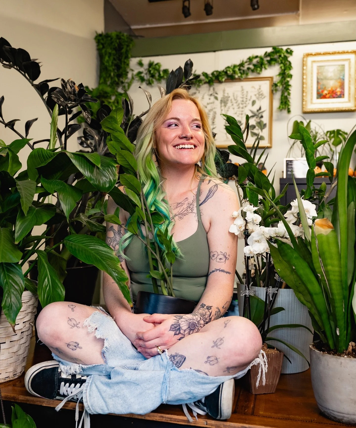 just spring tings 🌼 

some WIPs, some healed, some fresh 🥰 thanks for trusting me with your skin, I friggin love this job.