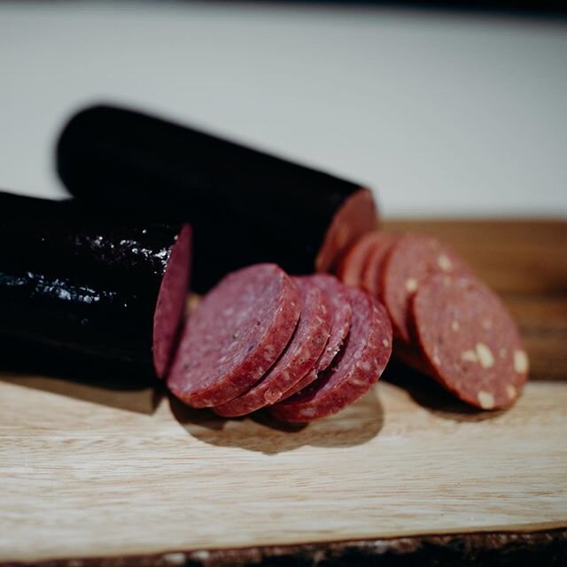 Don&rsquo;t show up to your holiday party empty handed. You&rsquo;ll bring the party with you if you bring our summer sausage. 
#summersausage #charcuterieboard #appetizers #appetizersfordinner #christmassnacks #christmasgift #giftideas