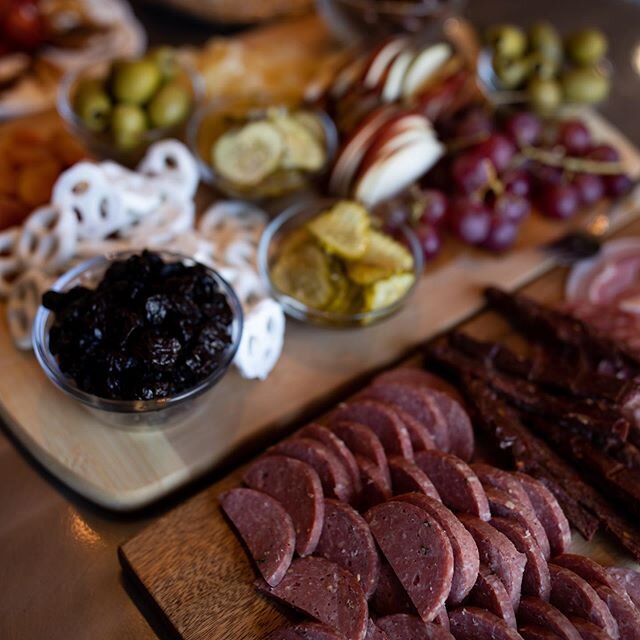 It&rsquo;s just so good. 
#snacktime #appetizers #thebestcharcuterie #beefjerky #beefjerkytime