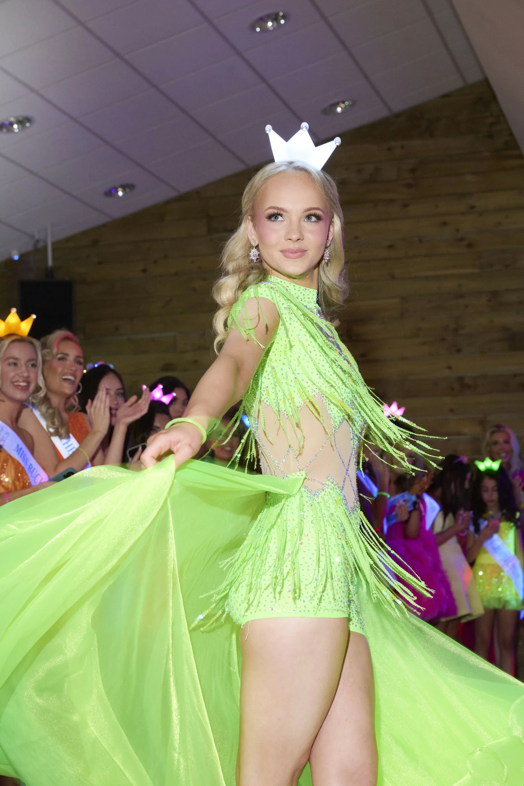 ￼000494_IJM-26_B_Neon-Party.jpg