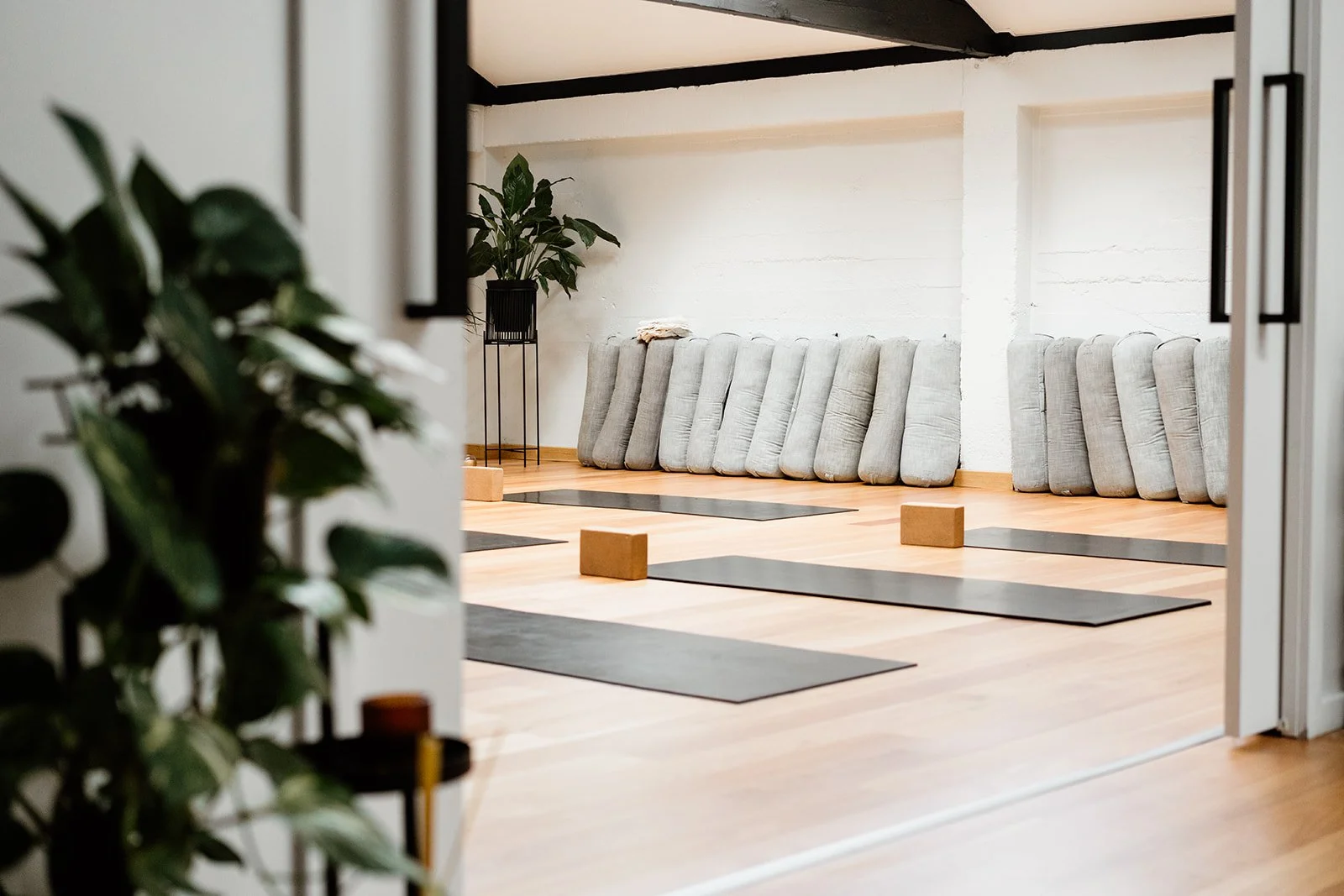 WEBYOGA.jpg