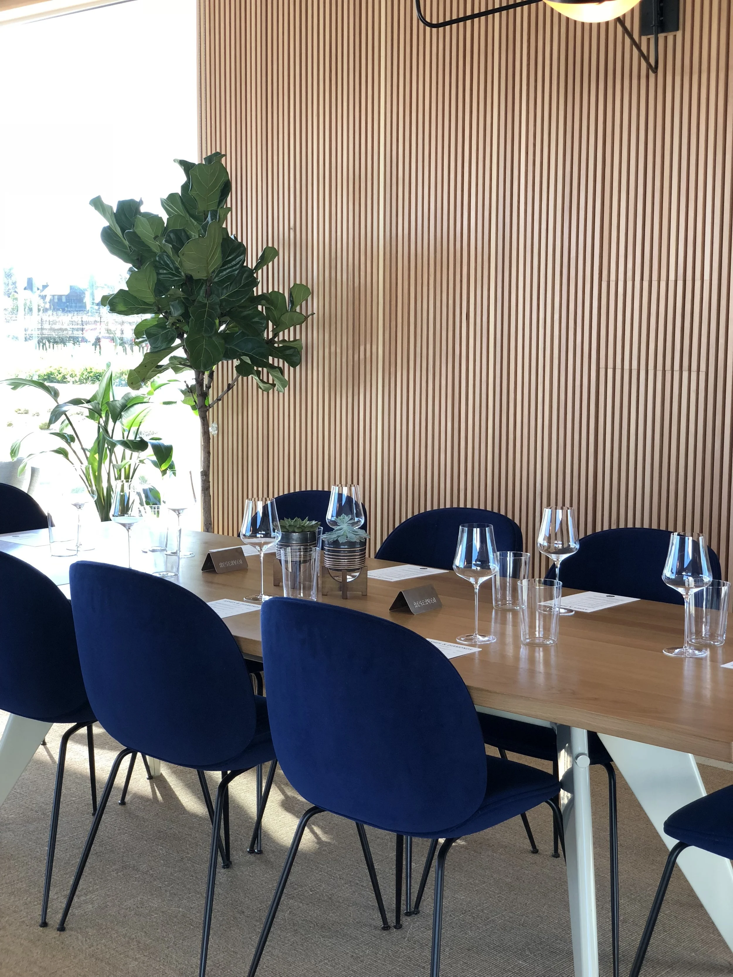 ashes + diamonds tasting room 