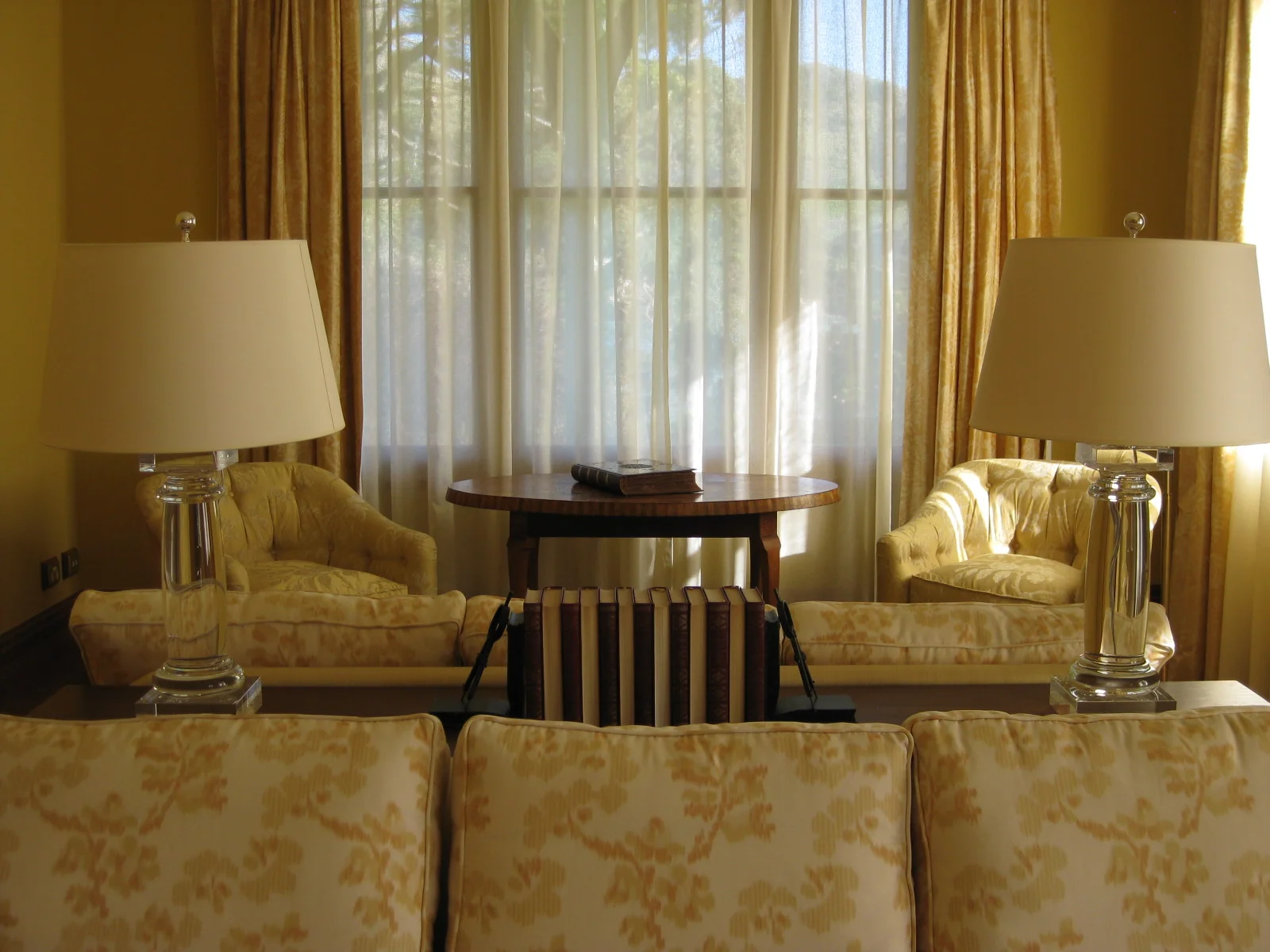 The Homestead - Originally built in the 1880s, the Homestead has been lovingly restored and upgraded to a luxurious five-bedroom villa set amongst established gardens and orchids.