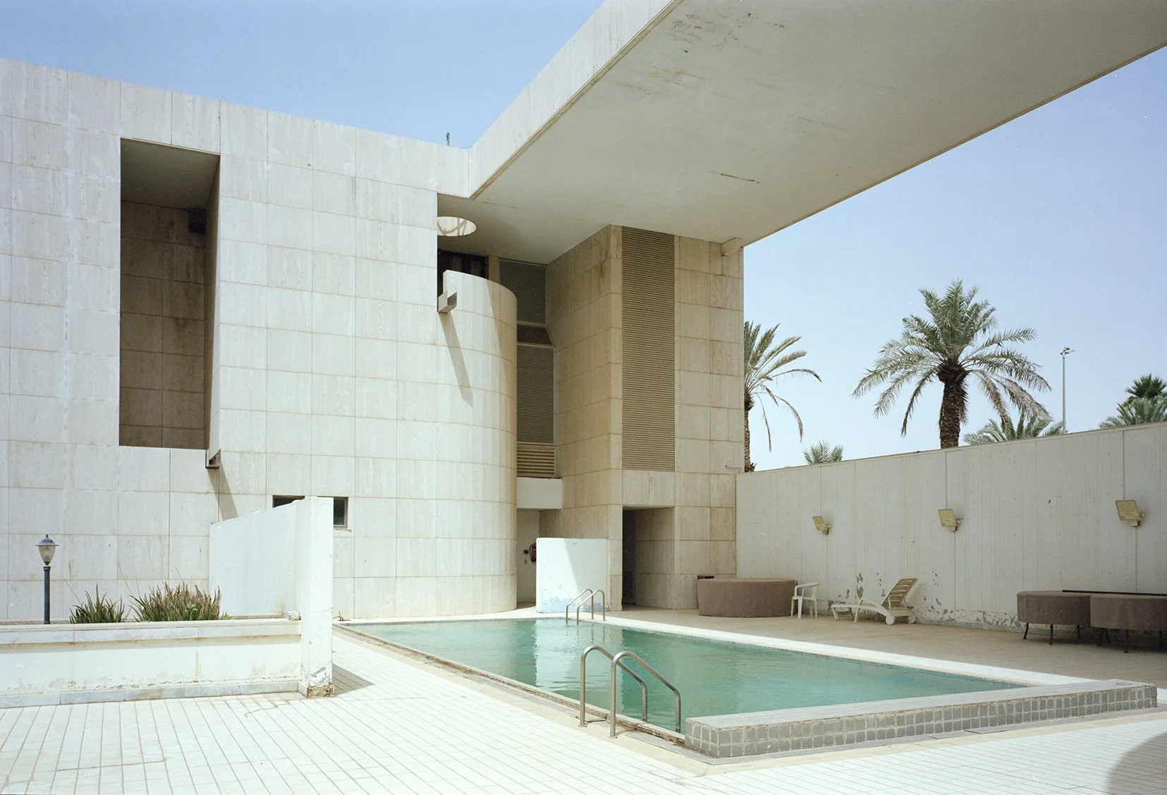 EmbassySaudiArabia1_05.jpg