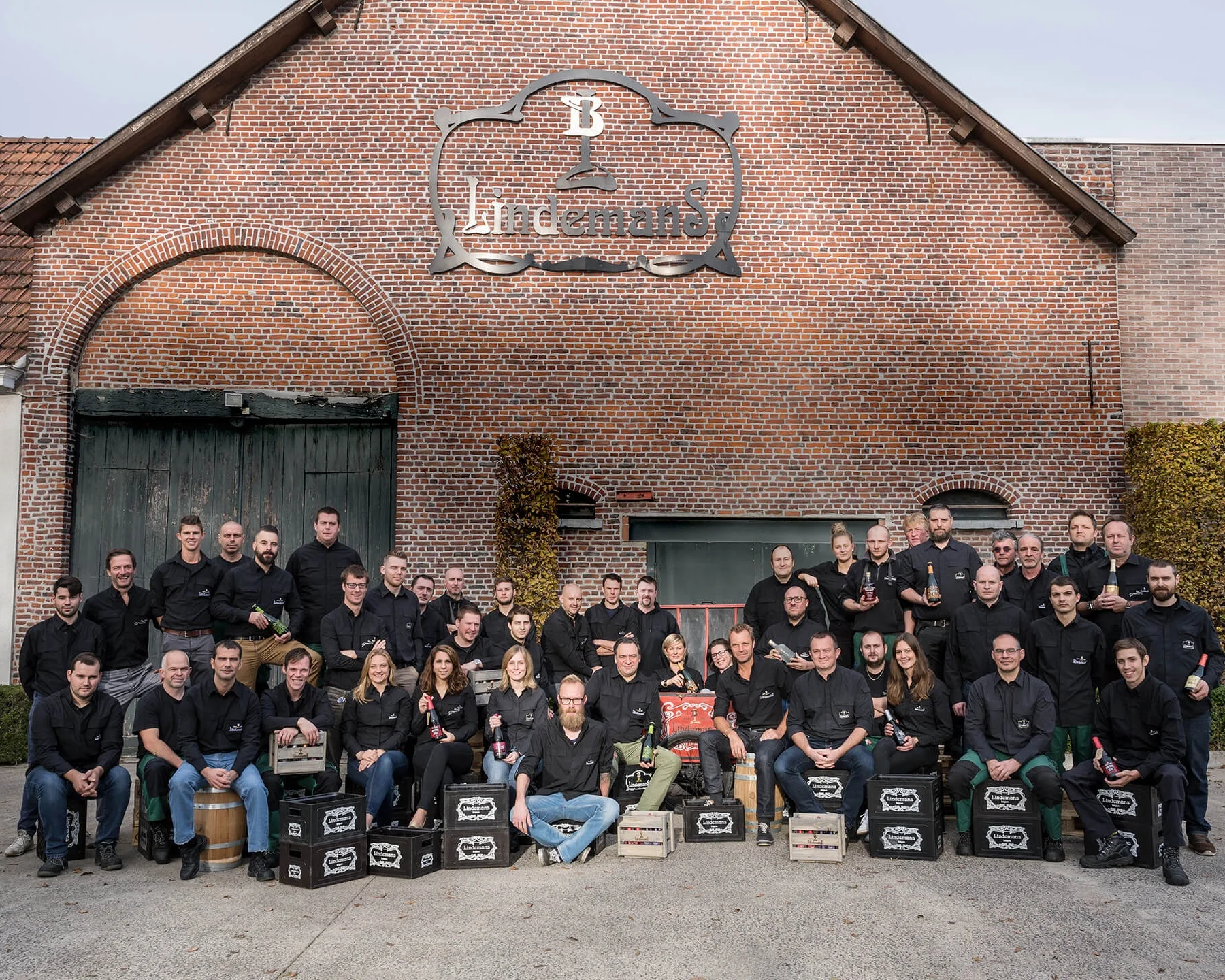 The extended Lindemans family - the brewery’s team of employees