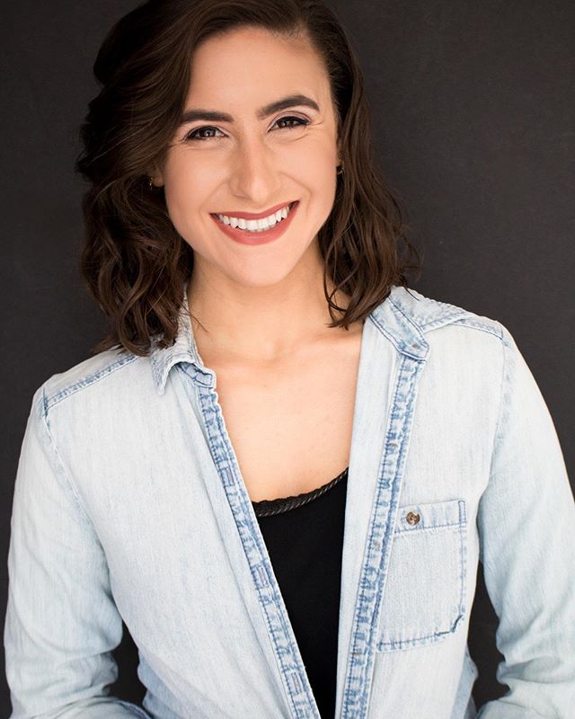 &ldquo;Be content with what you have; rejoice in the way things are.When you realize there is nothing lacking, the whole world belongs to you.&rdquo; #maljpetphoto #maljpetphotography Link in bio to book! #headshotsnyc