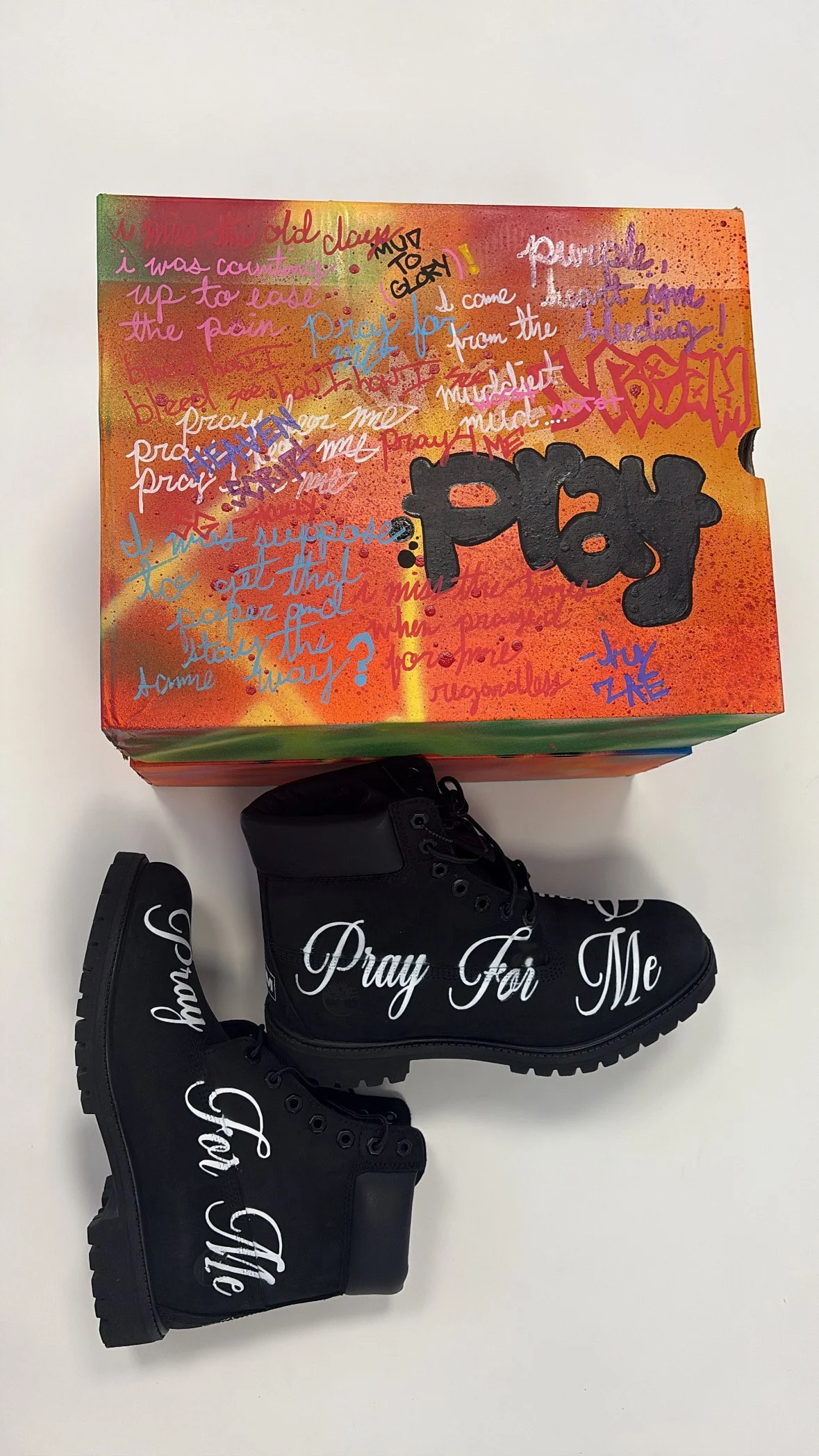 AIRBRUSHED HEAVEN SCRIPT TIMBS