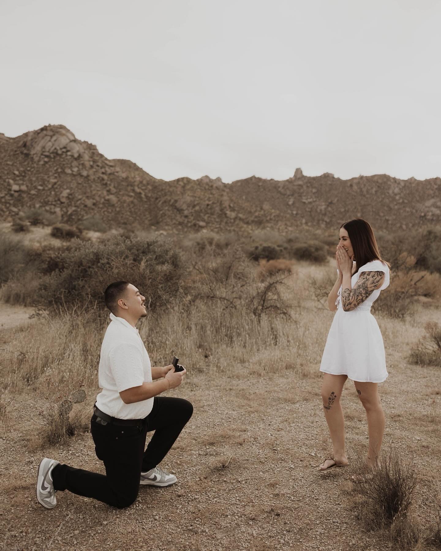 The sweetest proposal 🥹 Congrats Sierra &amp; Jalen!🫶🏻✨

&bull;

#proposalphotography #arizonaengagementphotographer #arizonaweddingphotographer #arizonaproposal
