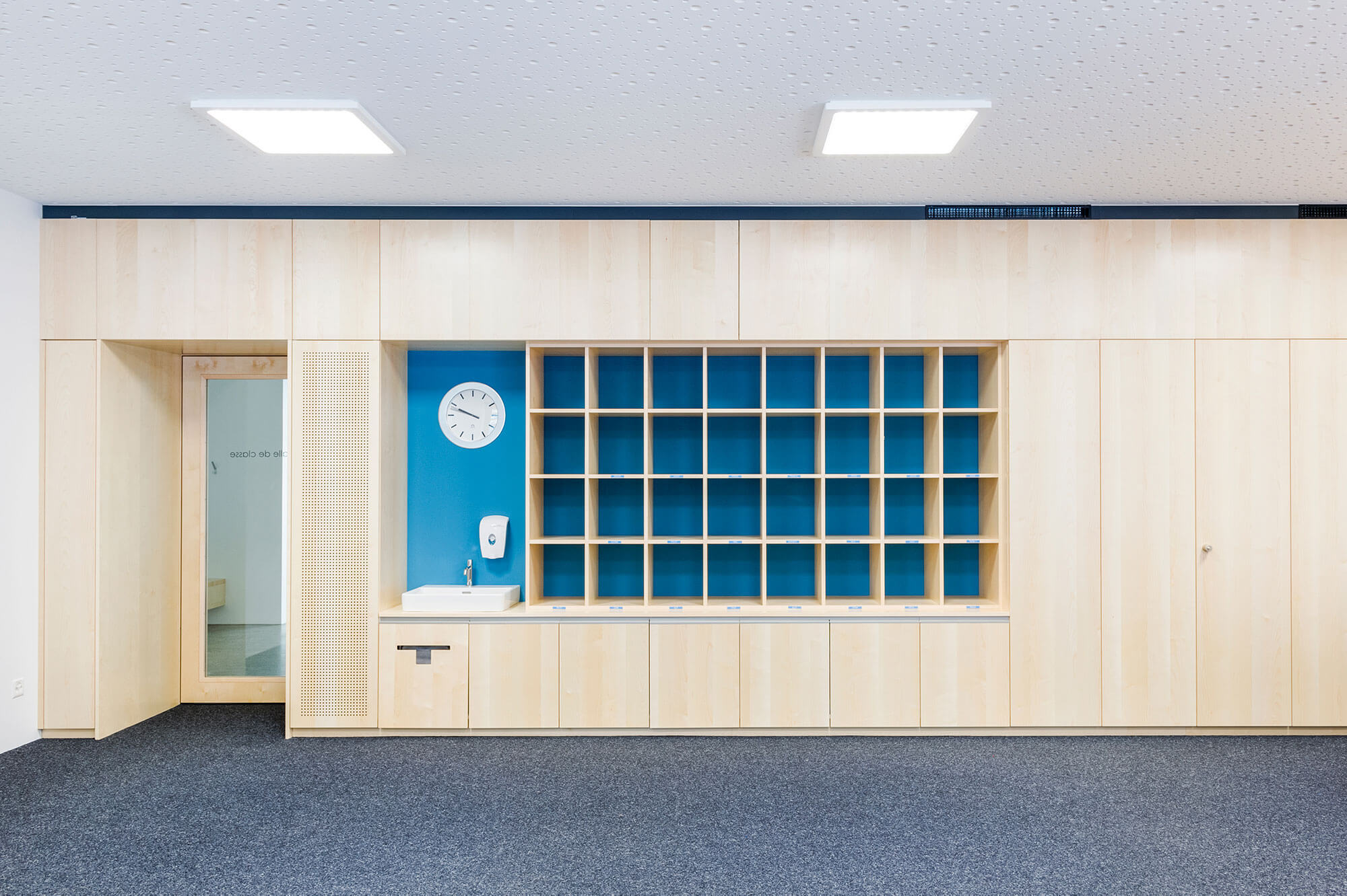 dvarchitectes-architecture-granges-classe.jpg