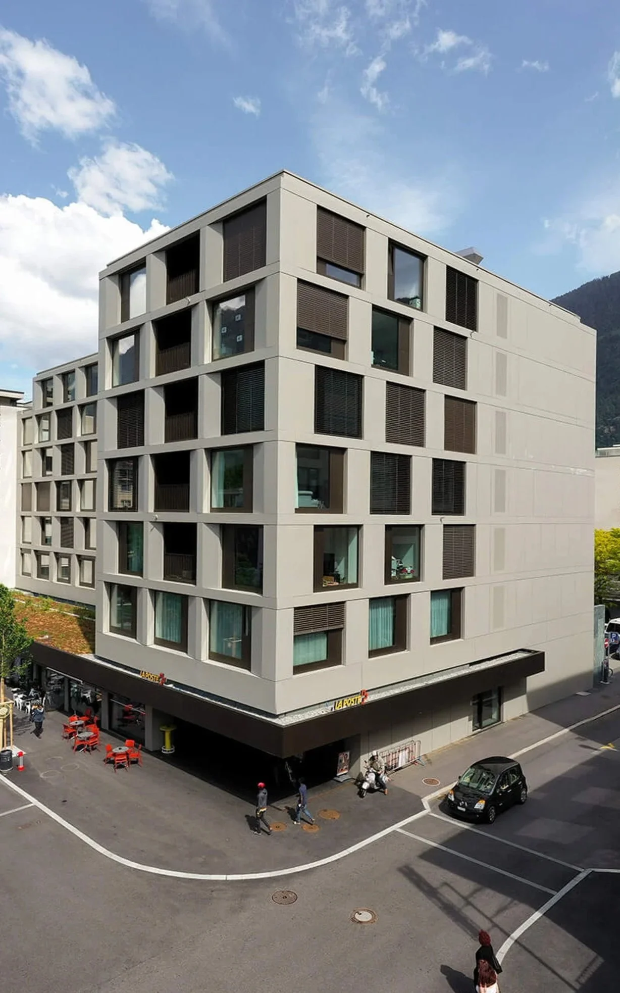 bâtiment de la poste - martigny 2021
