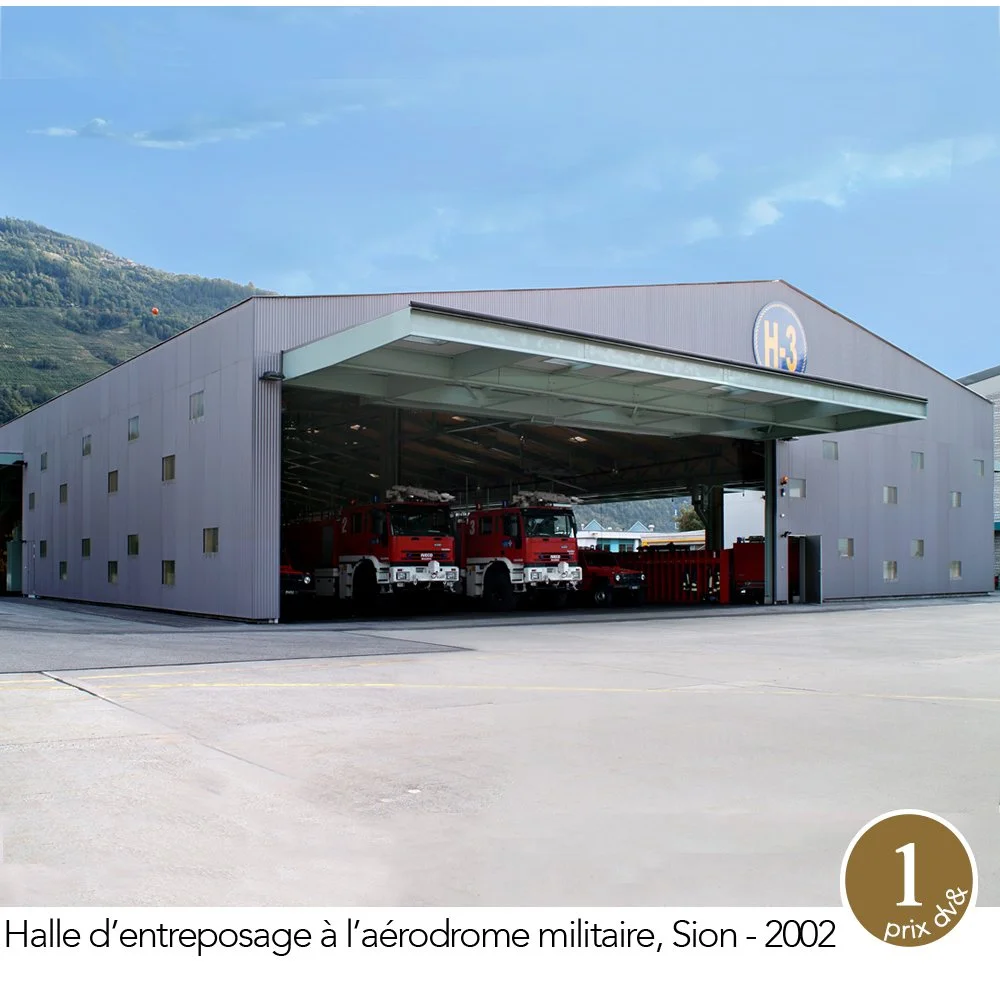 9-0920_2002-halle-militaire-sion.jpg