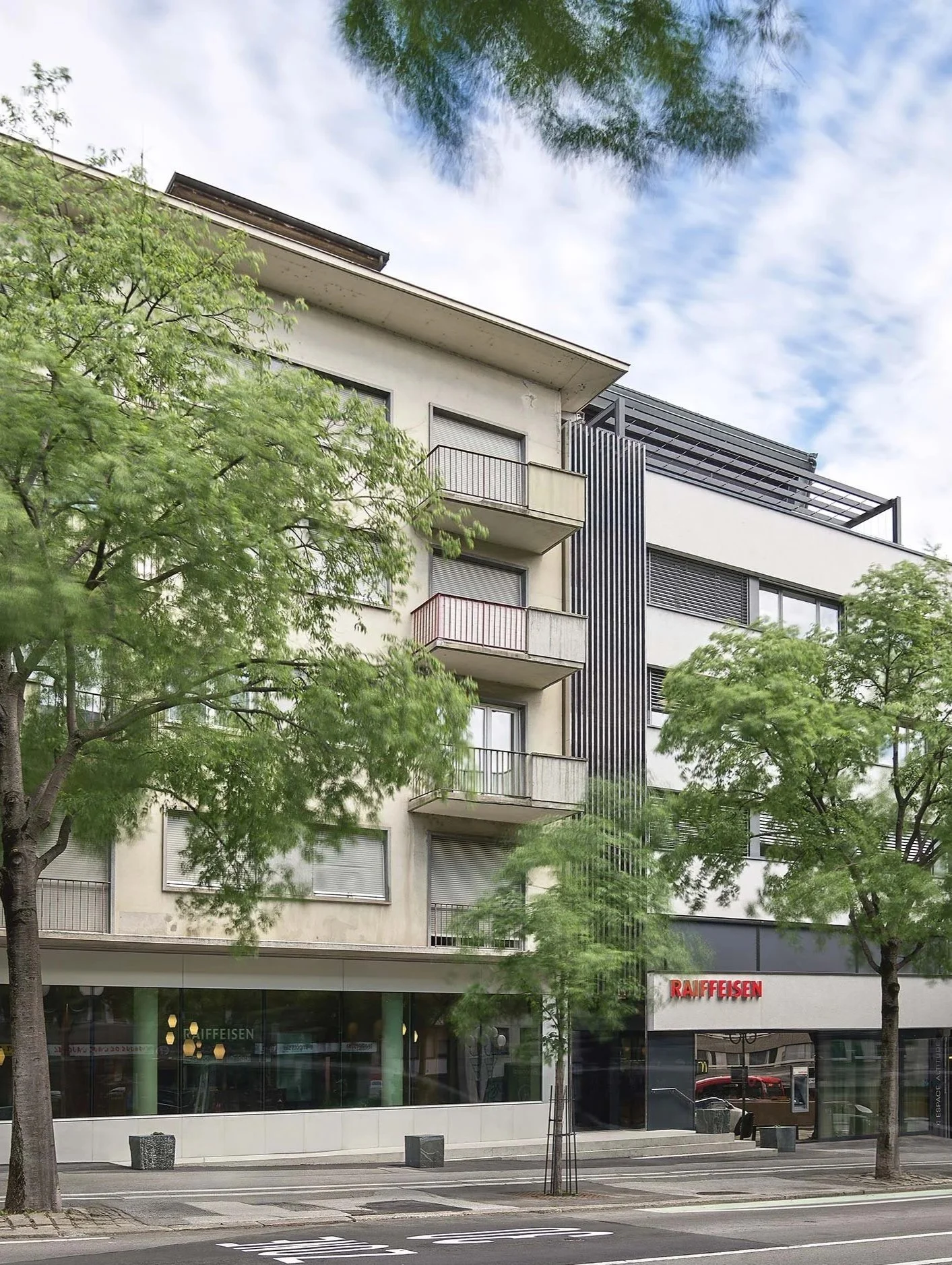 transformation de la banque raiffeisen sion et région - 2024