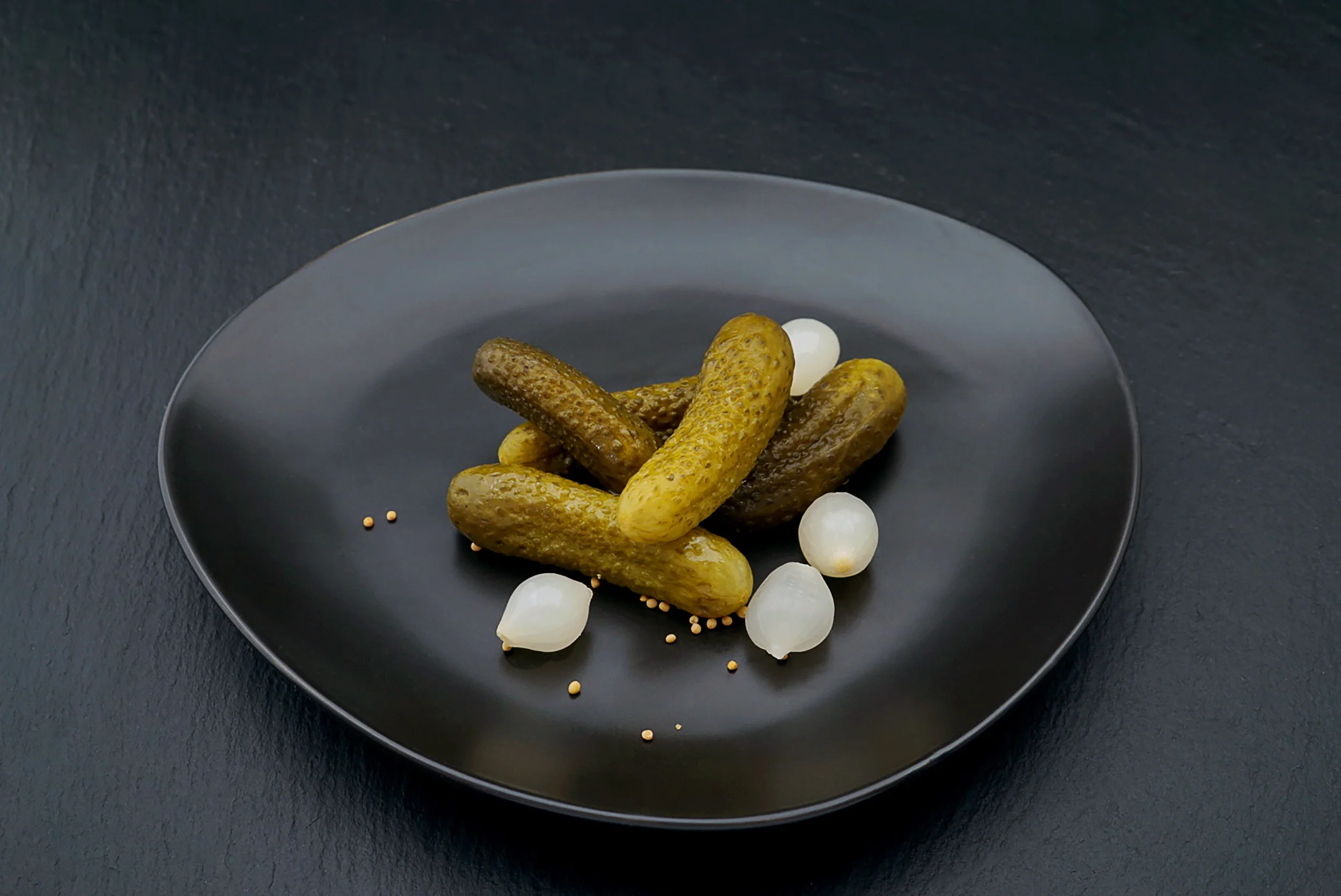sueko-feinsaure-delikatessen-fsd-silberzwiebeln-und-cornichons.jpg