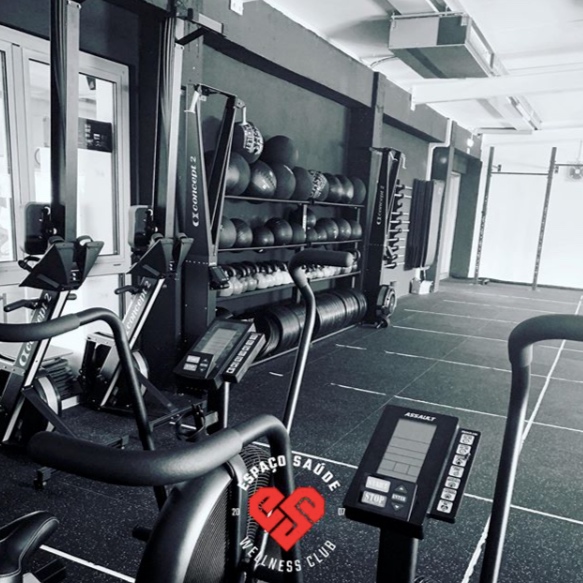 CrossFit®   3 7 5 0