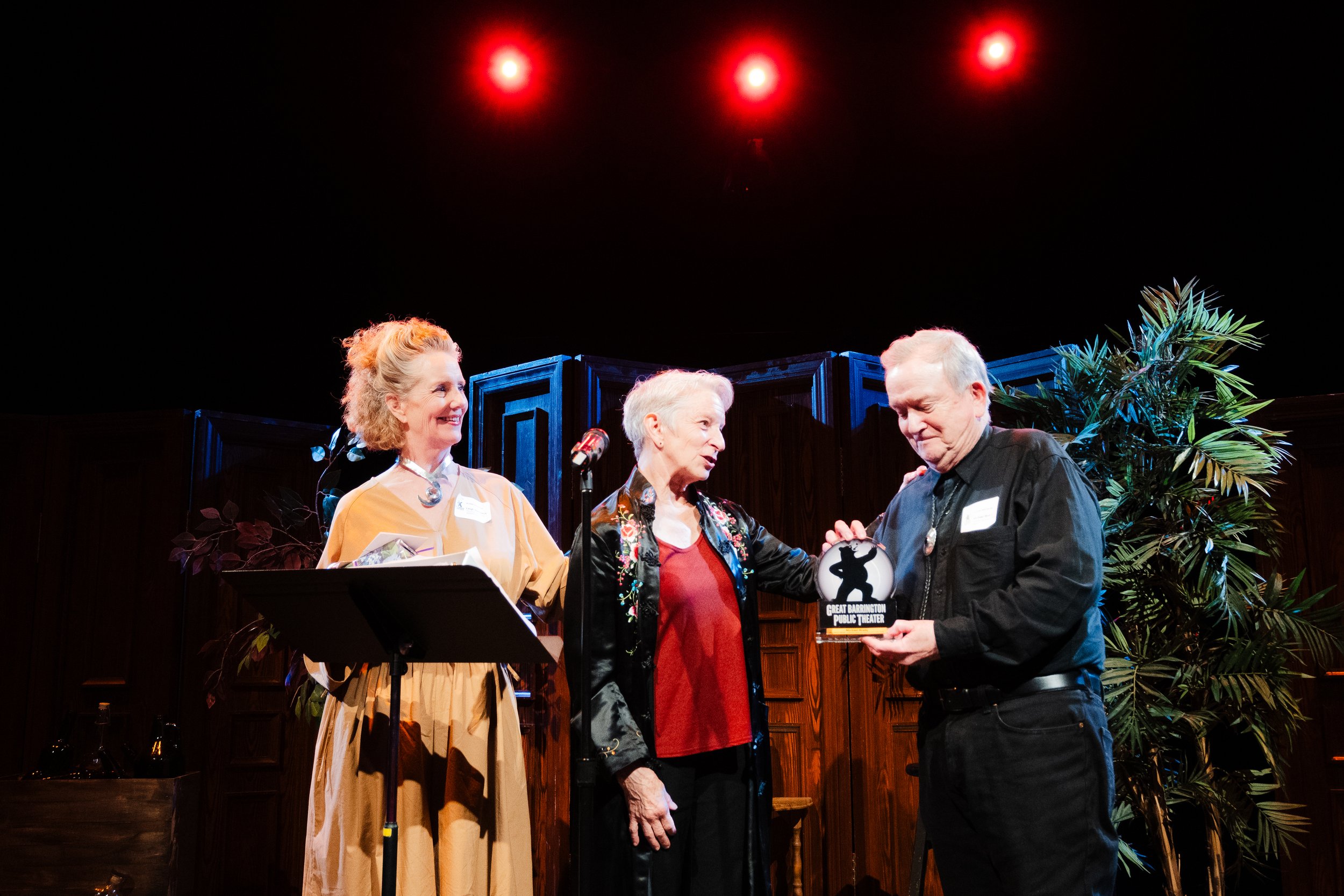 Leigh Strimbeck_Judy Braha honoring Mike Brady.jpg
