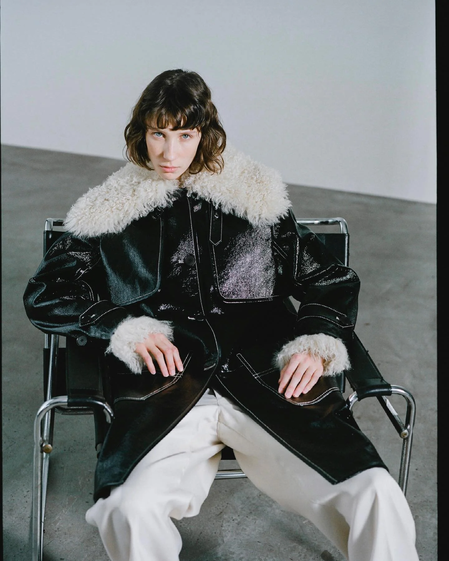 @margot92_official lookbook is out! 🖤 
@sashaknyshomg styled by @barbbvelez 
MUH @meganmotterhair 
Light design by the very best @al.bertfg