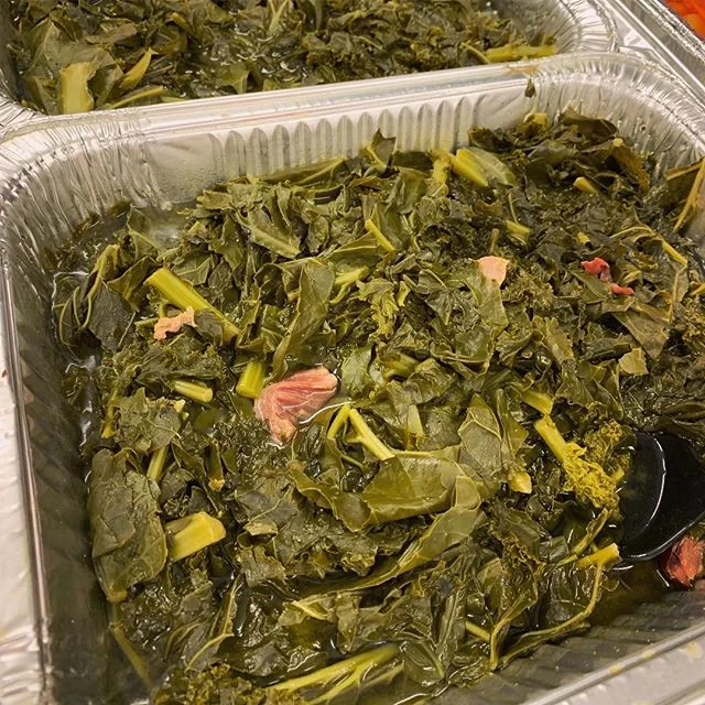 How about these #tasty #fresh #greens for lunch??? Our #queenzgreenz can be vegetarian as well!! Who loves #collardgreens ? #grandmasrecipe #foodforfoodie #foodyoulove #soulfood #foodforyoursoul #goodmorning #greatafternoon #luncheon #wecater #wedeli