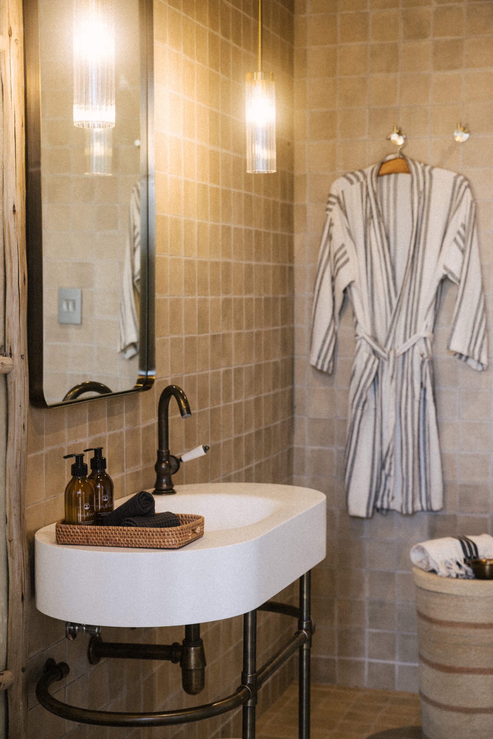 Wilderness Mombo Spa (1)_Page_14_Image_0001.jpg