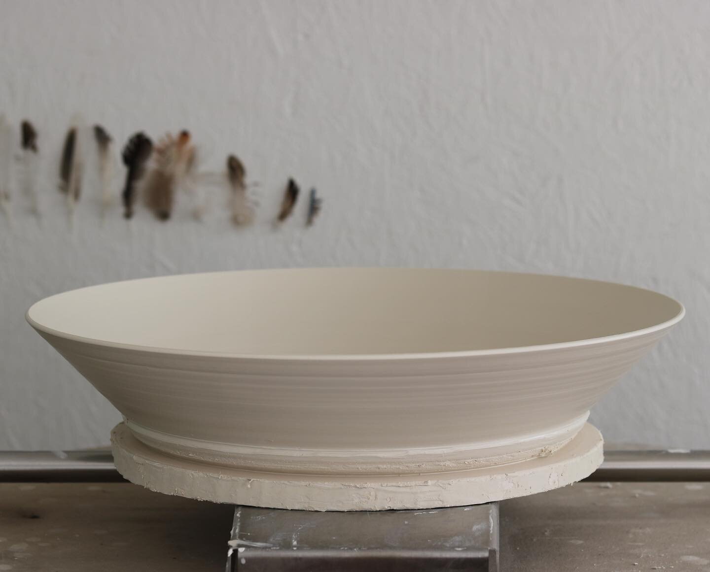 &bull; WEDNESDAY &bull;
The largest dish/platter/charger(?) I have ever thrown at 48cm wide - it will shrink - a lot. 
I throw my wide based pieces on plaster so there&rsquo;s less chance of cracking as they dry, so I&rsquo;m keeping my fingers cross