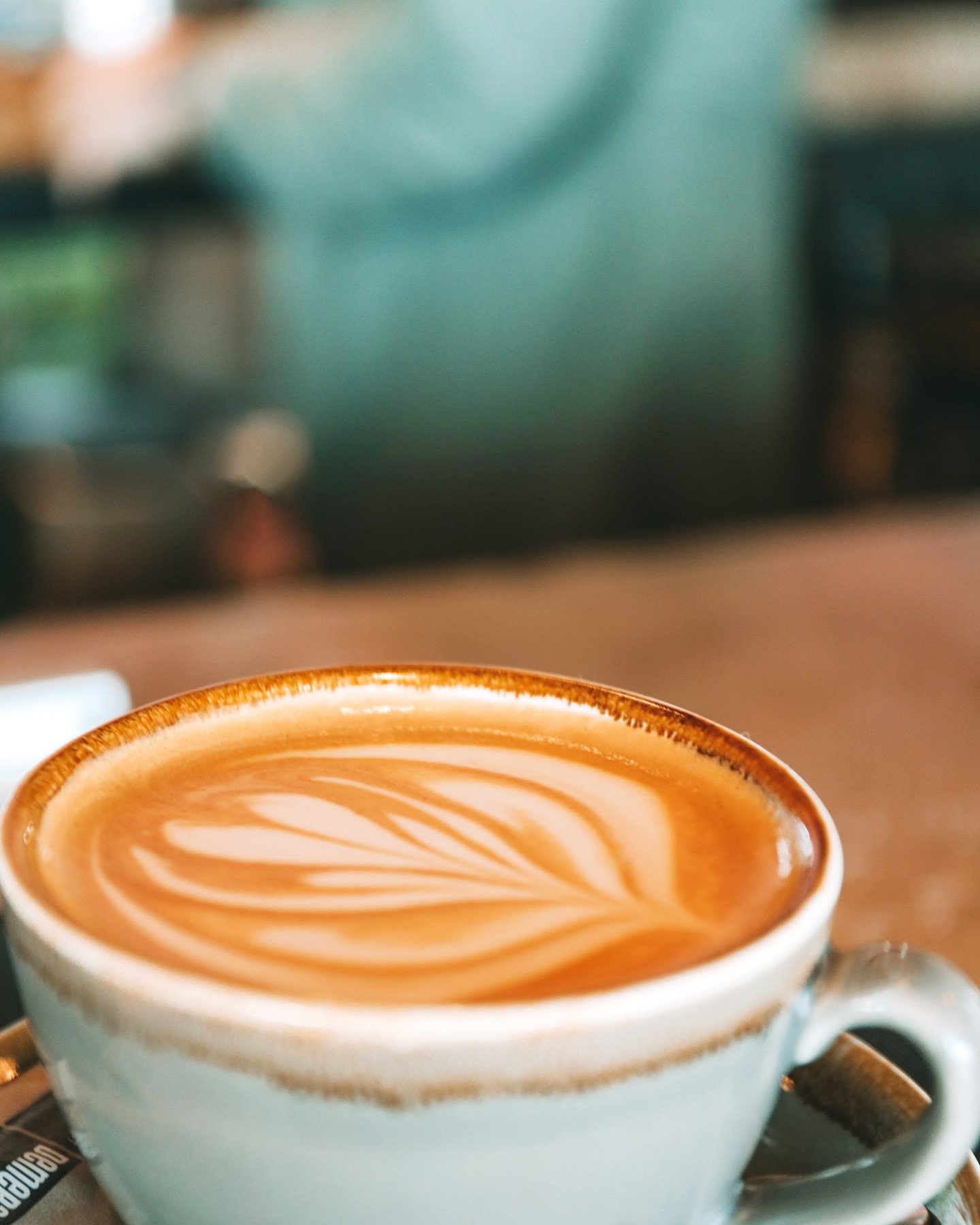 The perfect way to warm you up after a Swim 🏊🏼&zwj;♂️ 🌊 

@extractcoffee 

#coffee #caffeine #latteart #seaswim #lymeregis