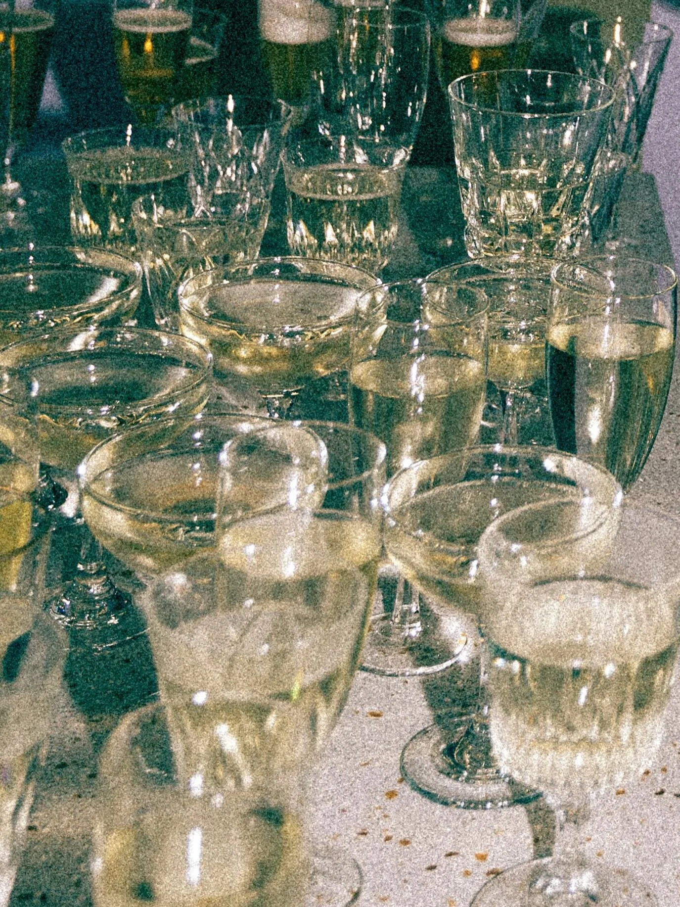 🍒 SANTA BABY 🍒

Maanantaimarketin muistiinpanot t&auml;lt&auml; viikolta:

✨ Joulu on saapunut marketille
✨&hellip;ja @papershophelsinki jouluvalikoima! 
✨ T&auml;ll&auml; hetkell&auml; etsit&auml;&auml;n erityisesti vaatetta juhlaan ja kylmeneviin