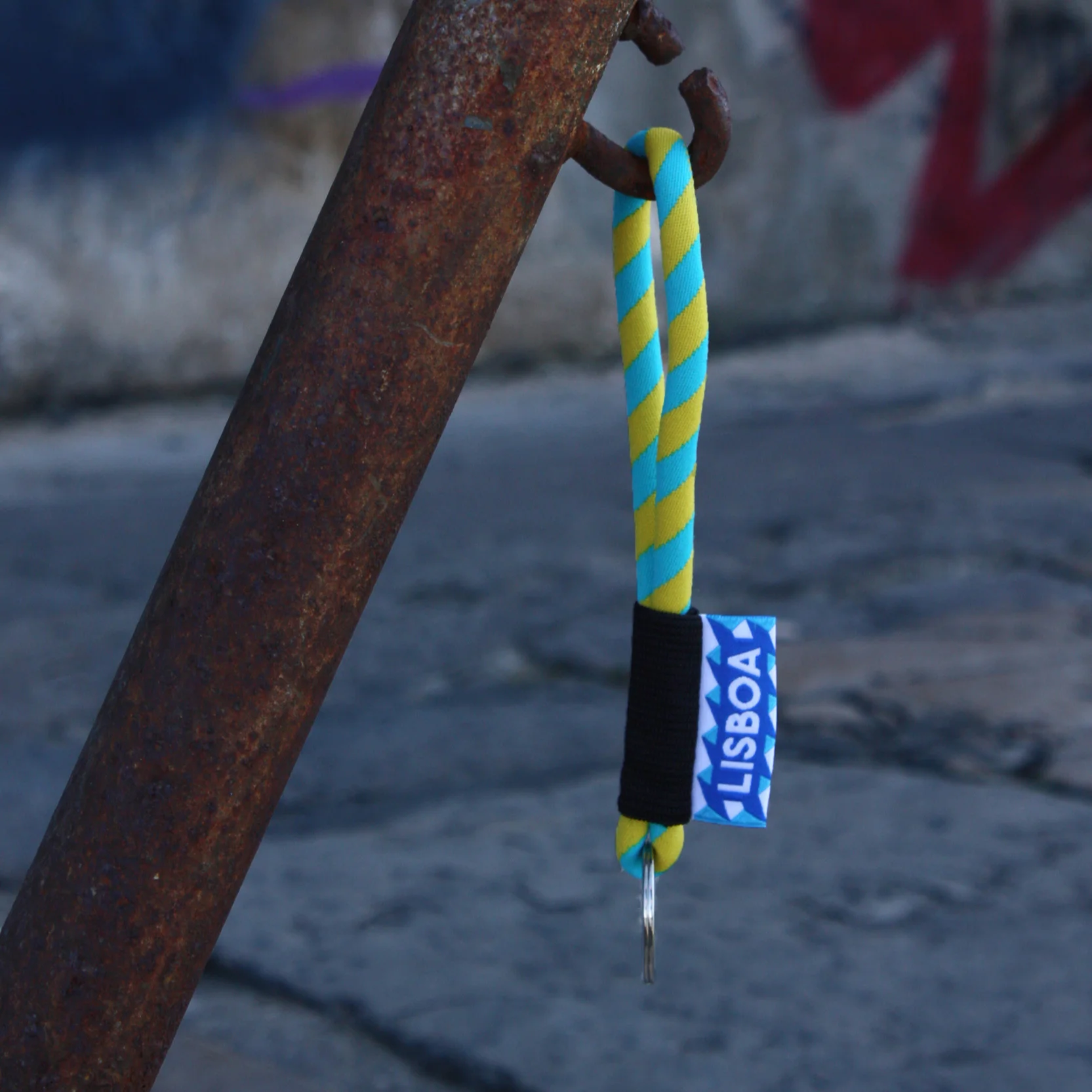 cool_lisbon_lisboa_gifts_key_chain_loop_colors_yellow_light_blue_designer_souvenirs.jpg