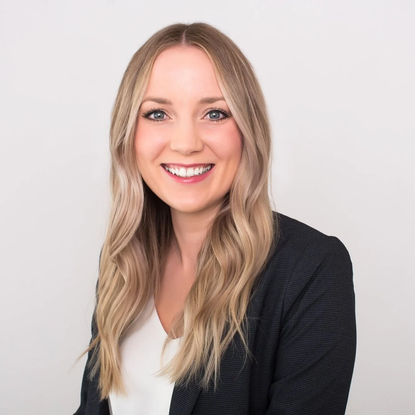 realtor headshot photographer victoria bc