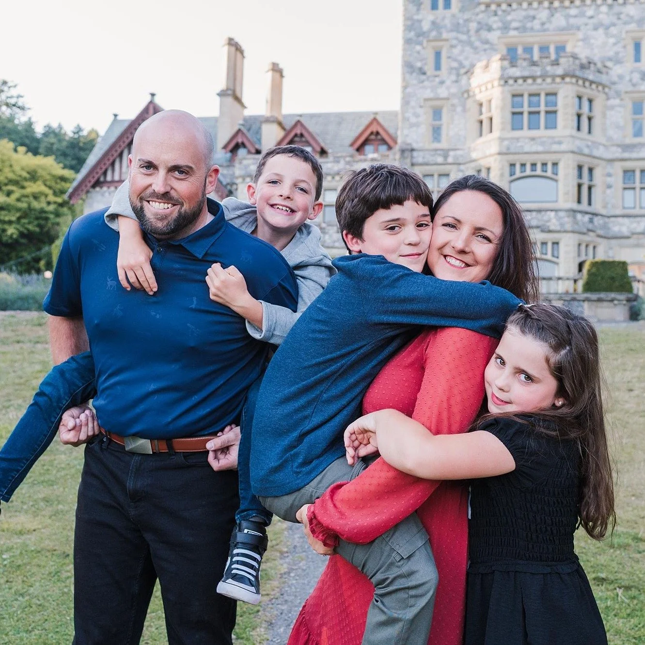What a joy it is to share another year of family memories with Melissa and her crew! Last year we explored the trails of Mount Doug, and this year we embraced the stunning architecture and scenery of Royal Roads.

It&rsquo;s a privilege to document t