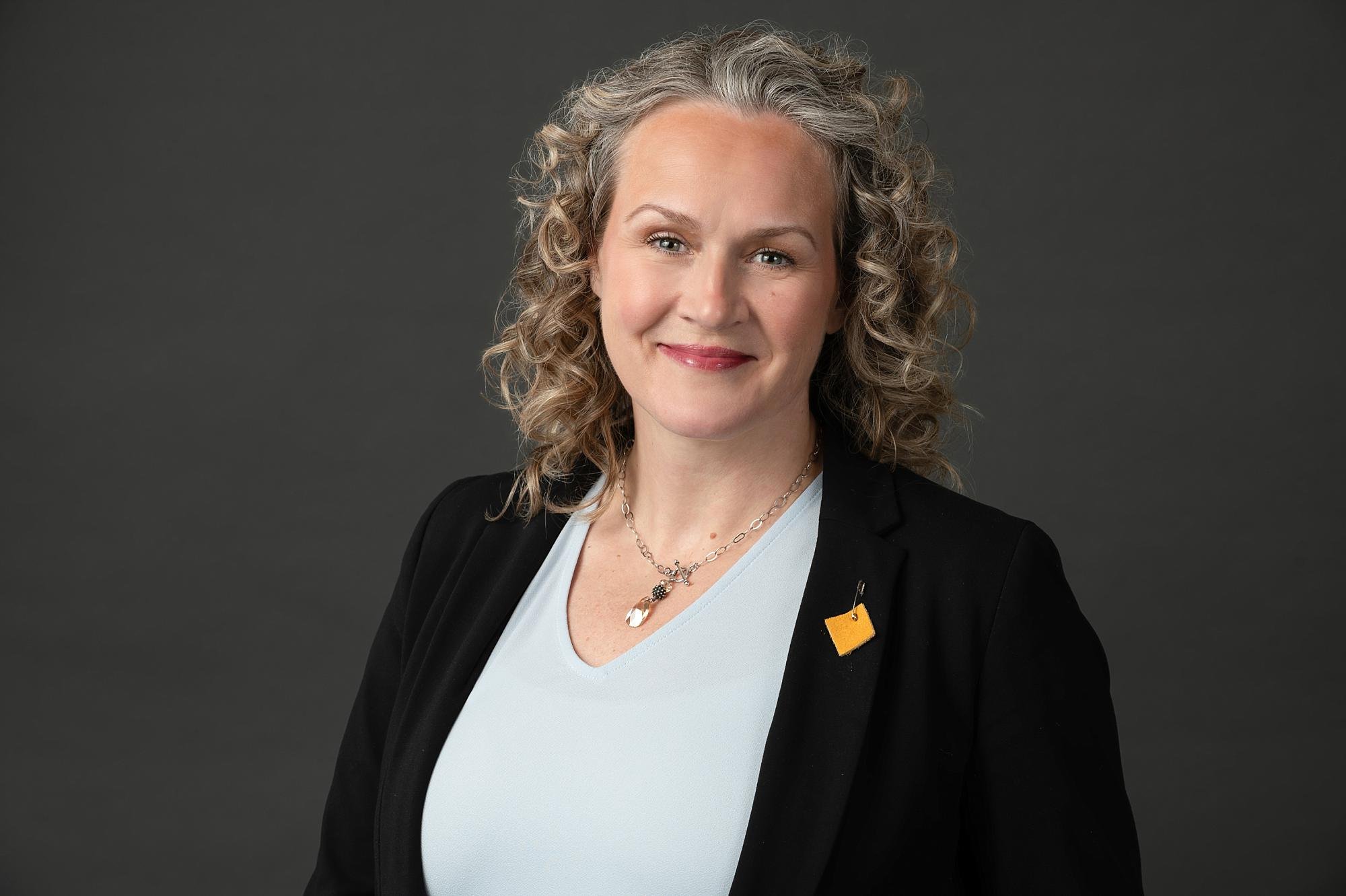 How to Pose for a Professional Headshot | Victoria BC Headshot Photographer