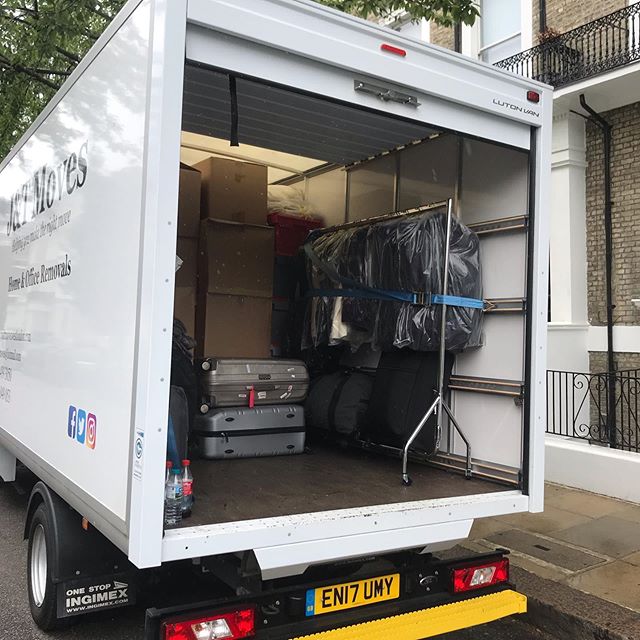 Big day,professional service.
J&amp;TMoves high quality moving with a touch of class!!!
Contact us @www.jandtmoveswestlondon.com
#removals#moving #home#office #events #west #funemployed #moves#kensington#bestservice #rbkc#reliable#london#2019#kingsro