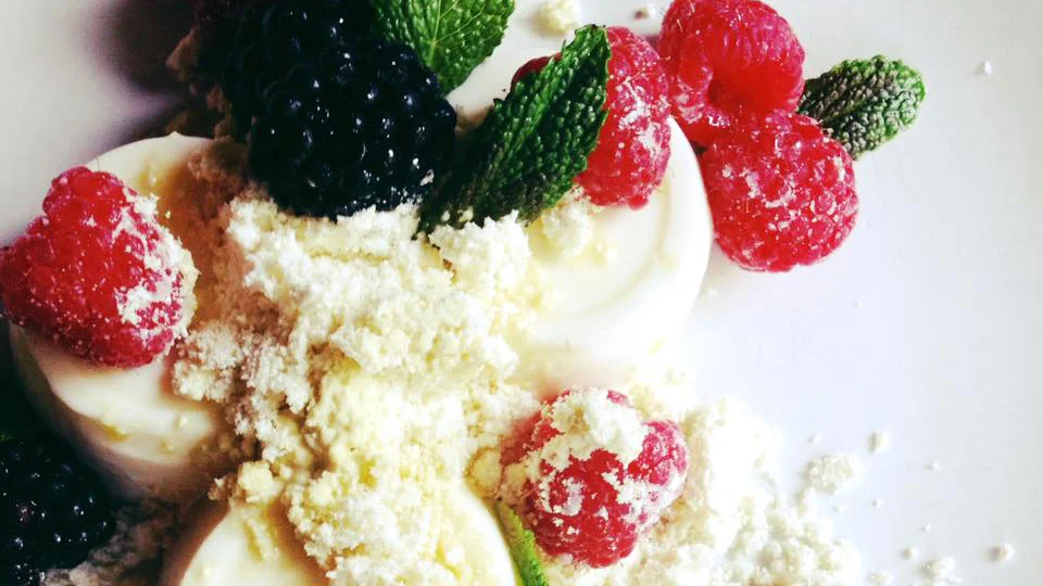 Buttermilk panna cotta IG.jpg