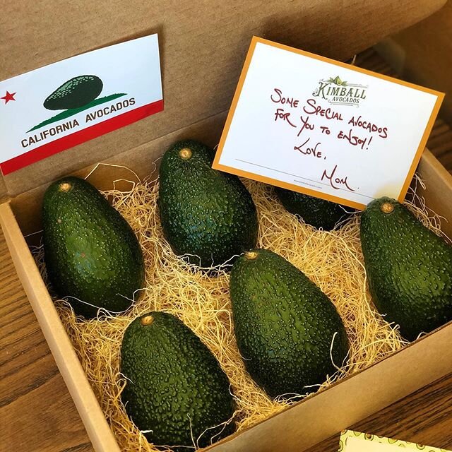 Is it about time you sent that special someone a box of the best avocados?! Remind them who loves them!!! Personalised message included. Special requests? Just ask 😊 
#sendavocados #sendlove #ordernow #orderavocados #avocadosonline #avocado #califor