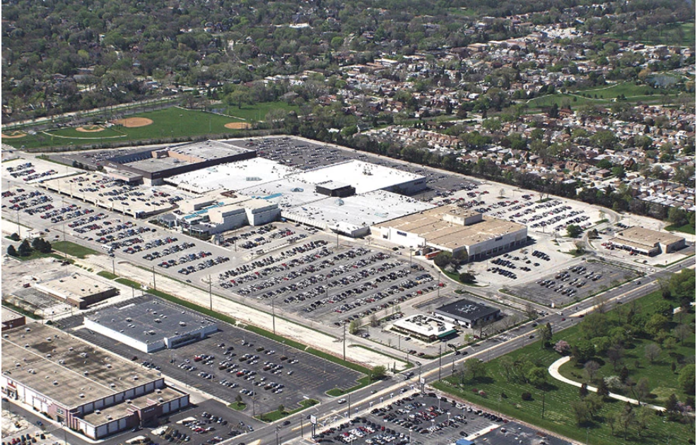 North Riverside Park Mall Anchor, 7503 W Cermak Rd