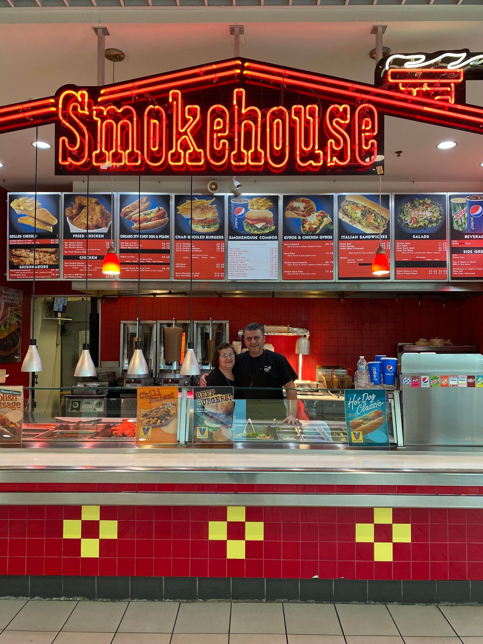 Smokehouse — North Riverside Park Mall