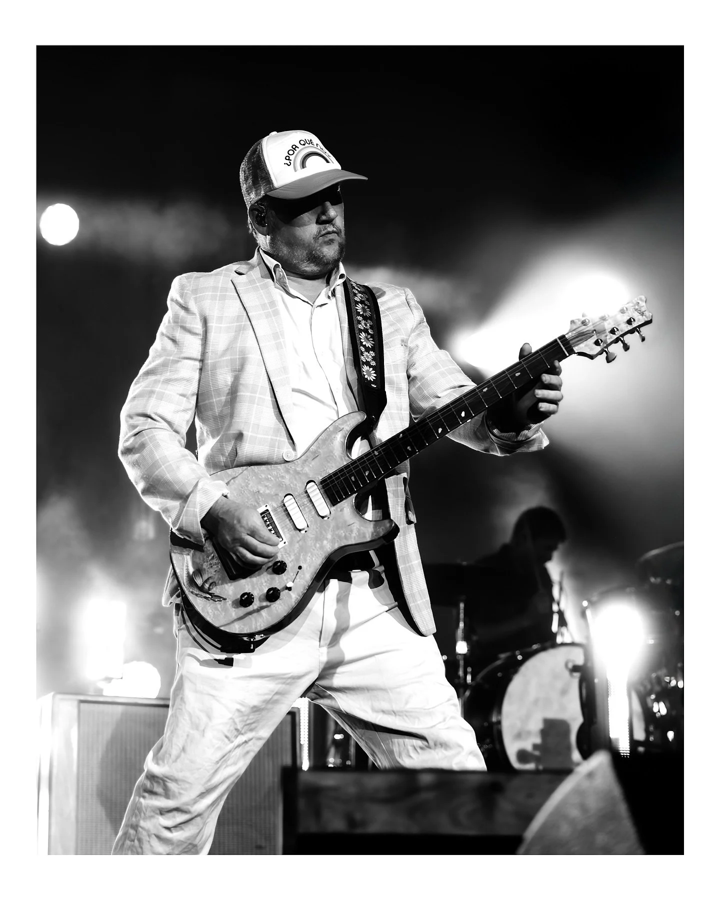 @modestmouse /// 10.1.25 x @missionballroom &bull;
&bull;
&bull;
&bull;
&bull;
#gfx100s #fujifilm #myfujifilmlegacy #morethanfullframe #concertphotographer #musicphotography #madewithlightroom #sponsorme #prismlensfx #denverconcerts #denverconcertpho