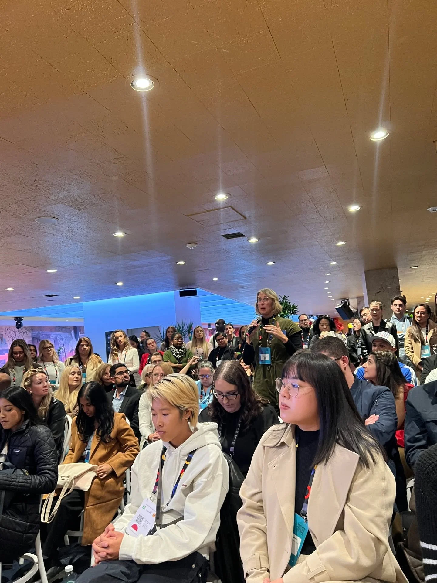 What a ❤️🔥 moment!
This afternoon, with 🦋 in my tummy but big 💫 in my heart, I got to ask the incomparable, unstoppable, @arlenedickinson a truly true question today:
With all the focus on #FutureOfWork and #FutureOfTech and #FutureOfBiz...what