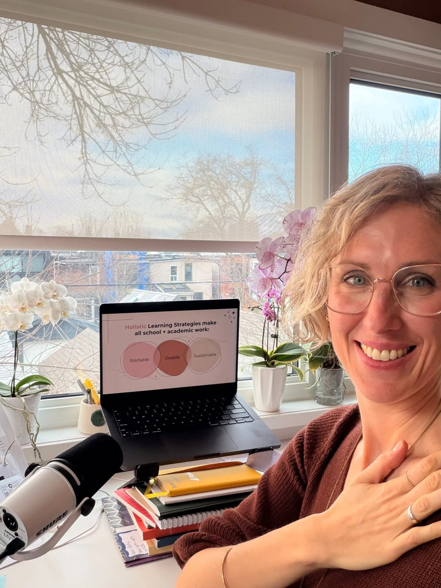 Early morning #teacher training ❤️!

What a gift to be asked back to @sofhumanity. This time, sharing the multisolving magic of #holistic #learningstrategies to their remarkable international teaching faculty.

I shared learning strategies for:
❤️ hu