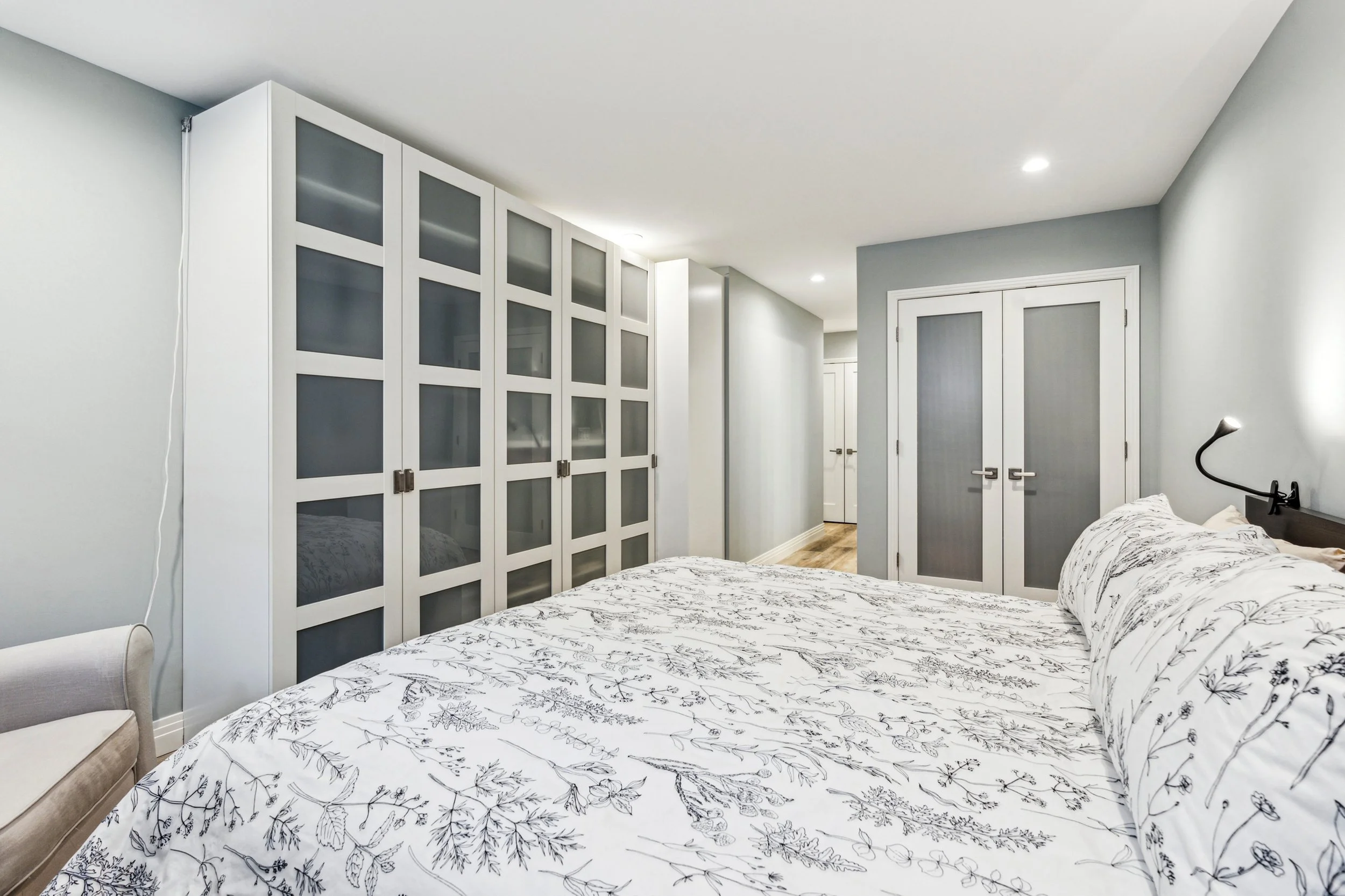 38-038-Primary-Bed-1534-Bradley-Dr.jpg