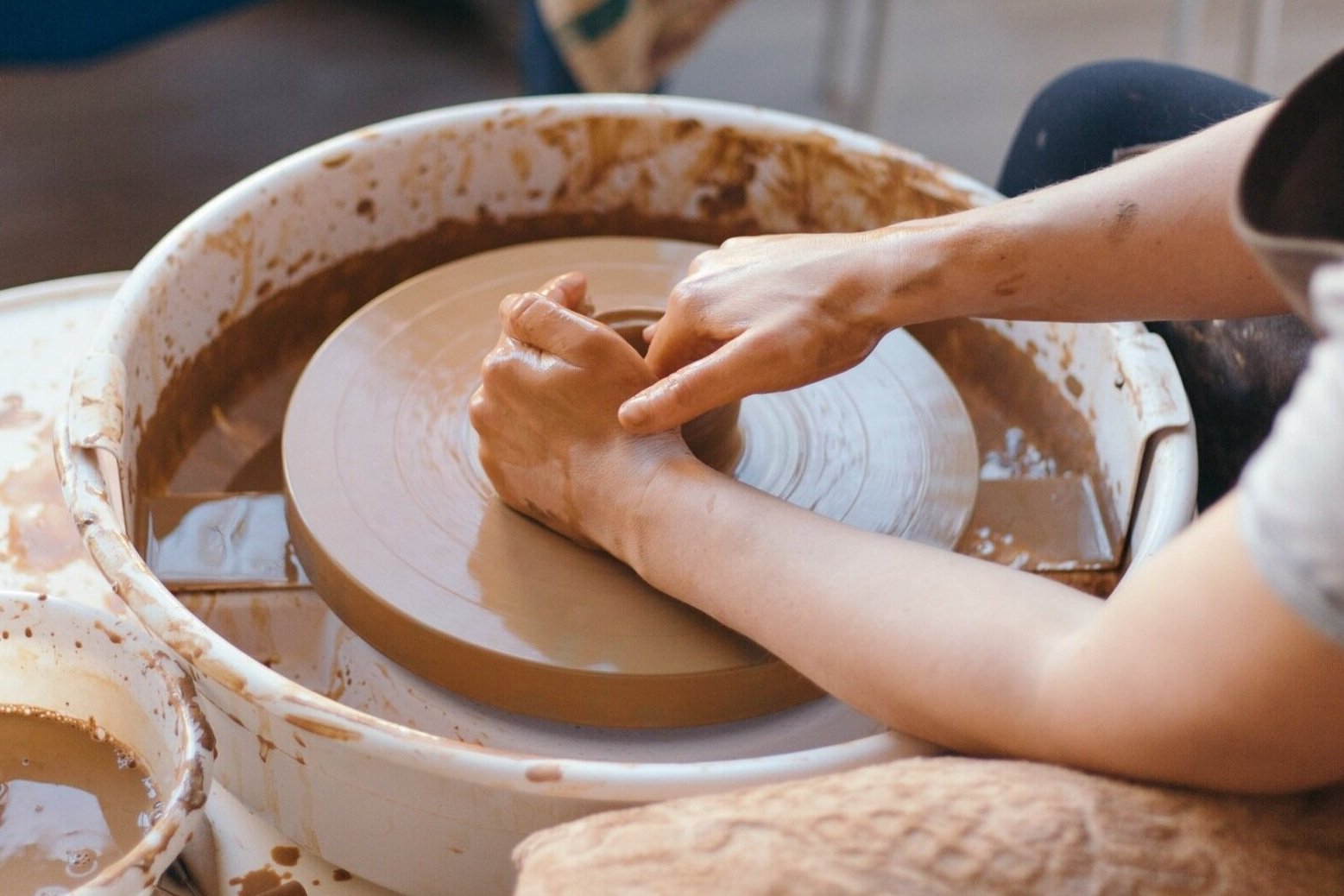 How to make a bowl on a pottery wheel, Everyday