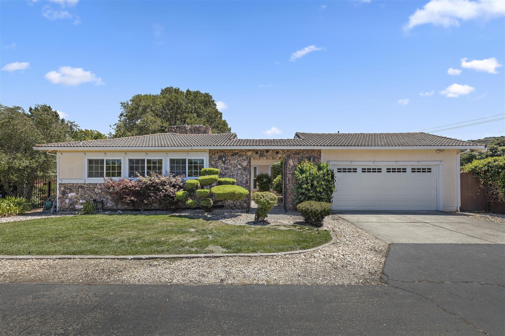 MLS 4957 San Pablo Dam Rd00.JPG