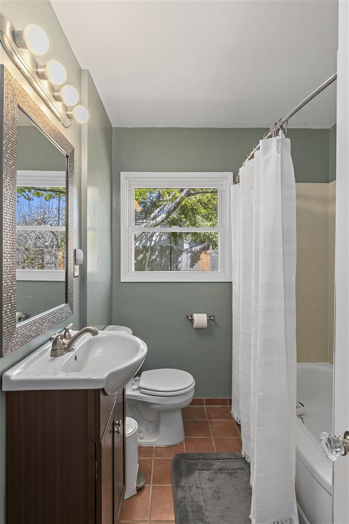 MLS 1008 Elm Ct El Cerrito025.JPG