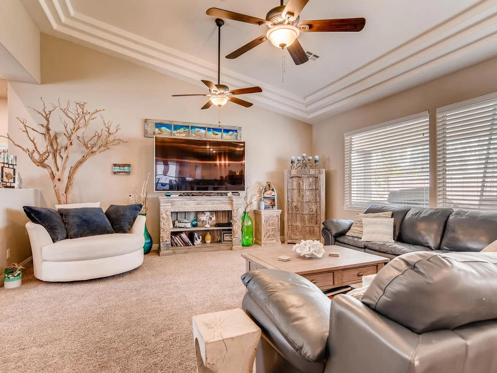 8569 Brownstone Ct Las Vegas-011-006-Family Room-MLS_Size.jpg