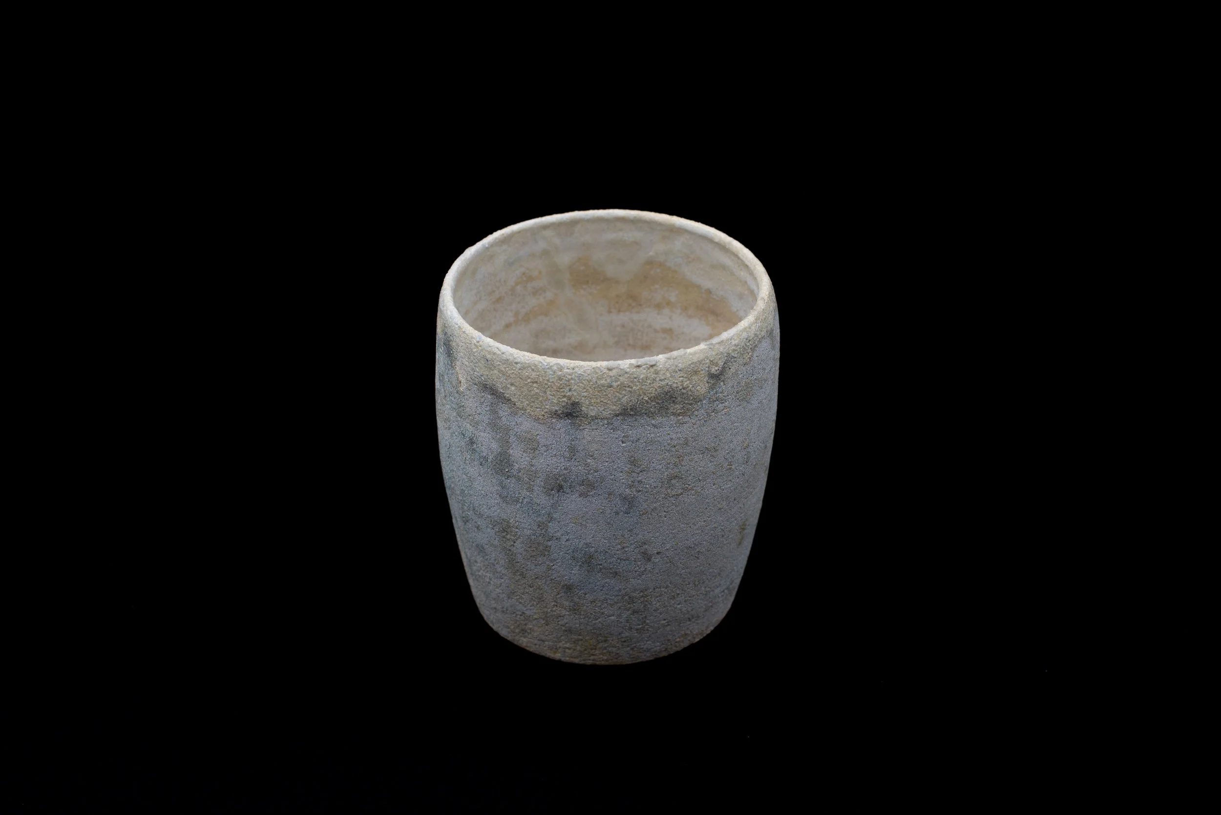 SMALL_FORMAT_VASE-2.jpg