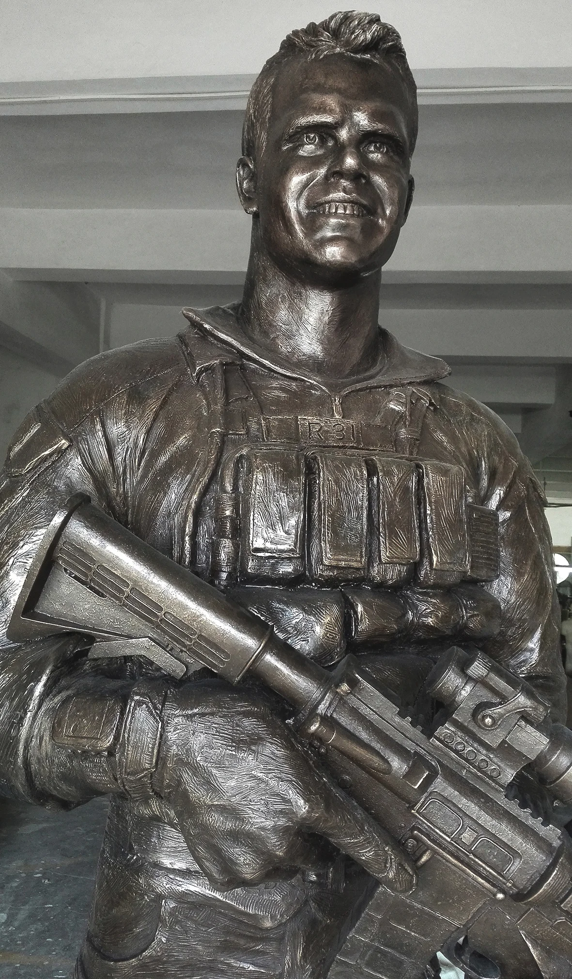 BAIRD VC MOMORIAL SCULPTURE IN DETAIL