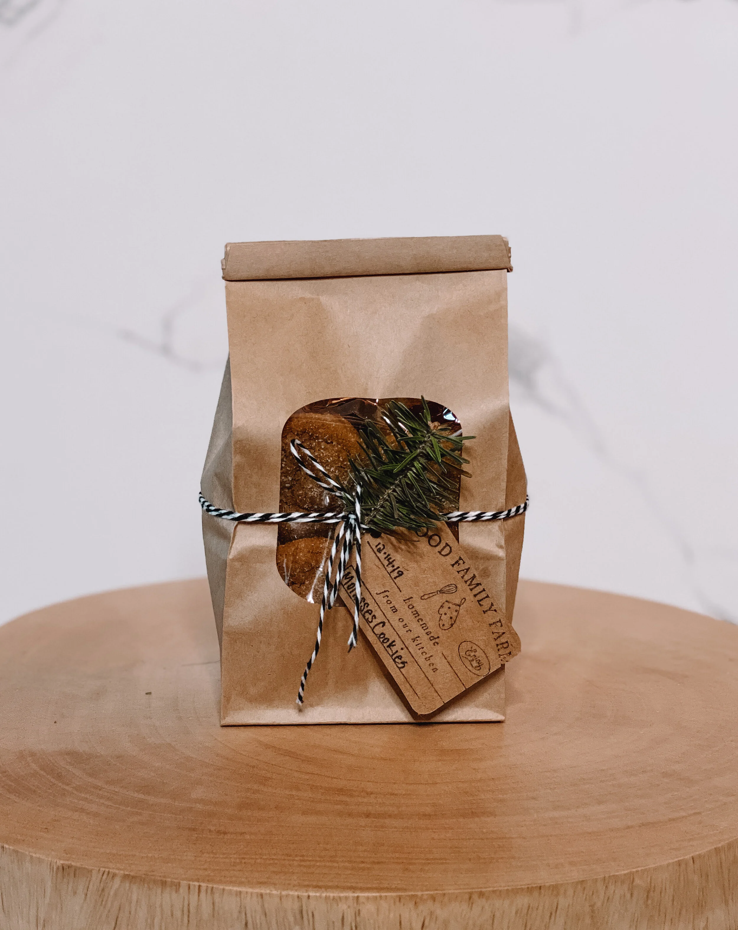 5752D895-F67E-456A-B114-E59DC5BC1F3A