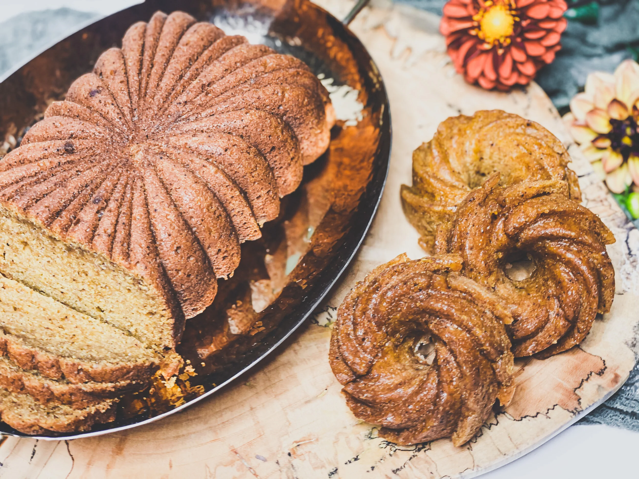 pumpkin bread 1.JPG